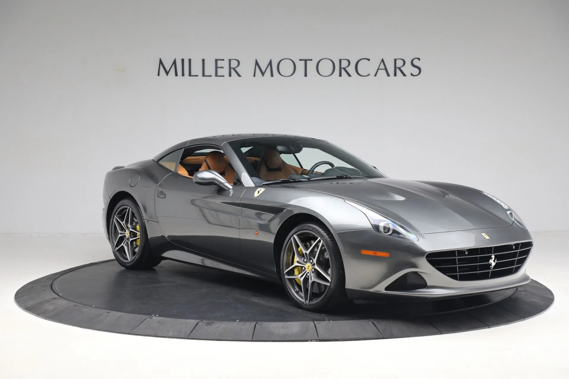 mph013_766675464_Used_2017_Ferrari_California_T_1688060415_e51848d4d1