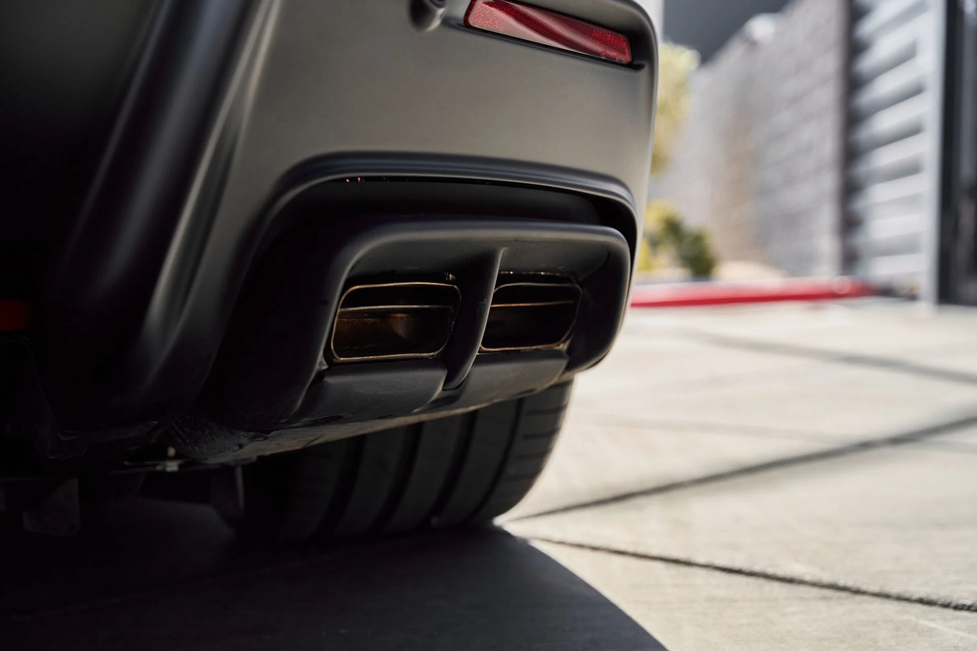 mph013_770426454_Used_2025_Ferrari_12_Cilindri_1769824750_267d219606