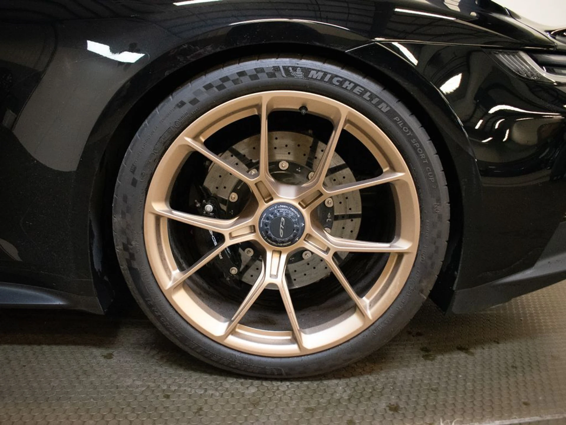 mph013_775085426_50a5b6d0f7a3292fbfbe315dee561c8dx_56ac8bdb3a