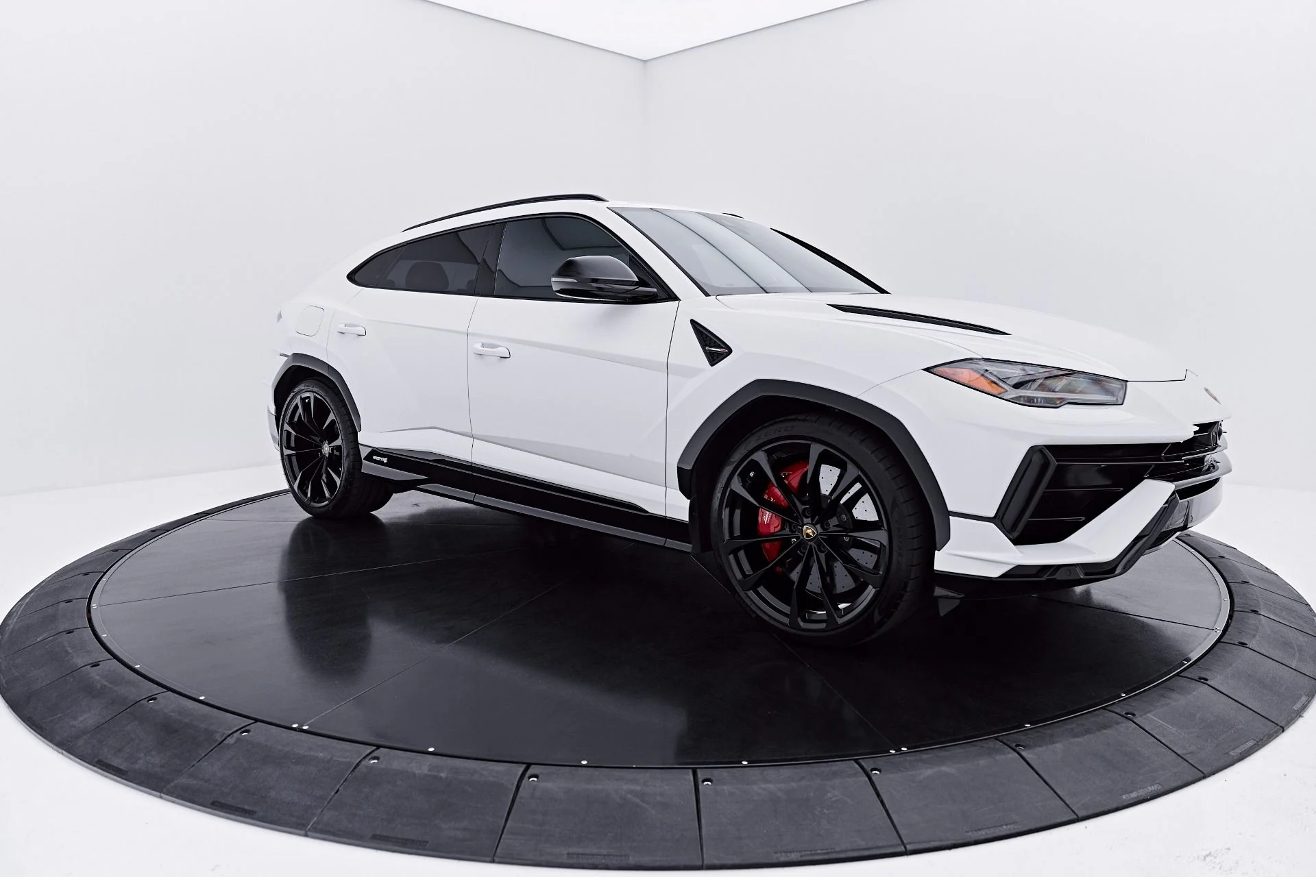 mph013_77925497_Used_2023_Lamborghini_Urus_S_1784684431_fbbf2a8975