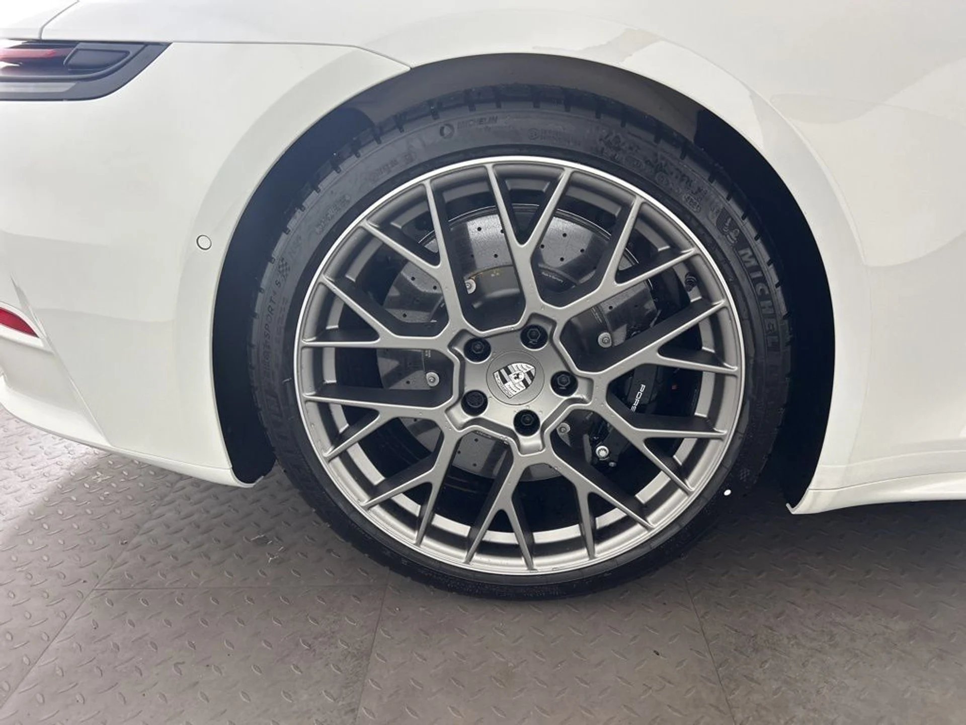 mph013_779938470_88802ce9ccab7905e8edaa36c2b925e9_3920eb29f6