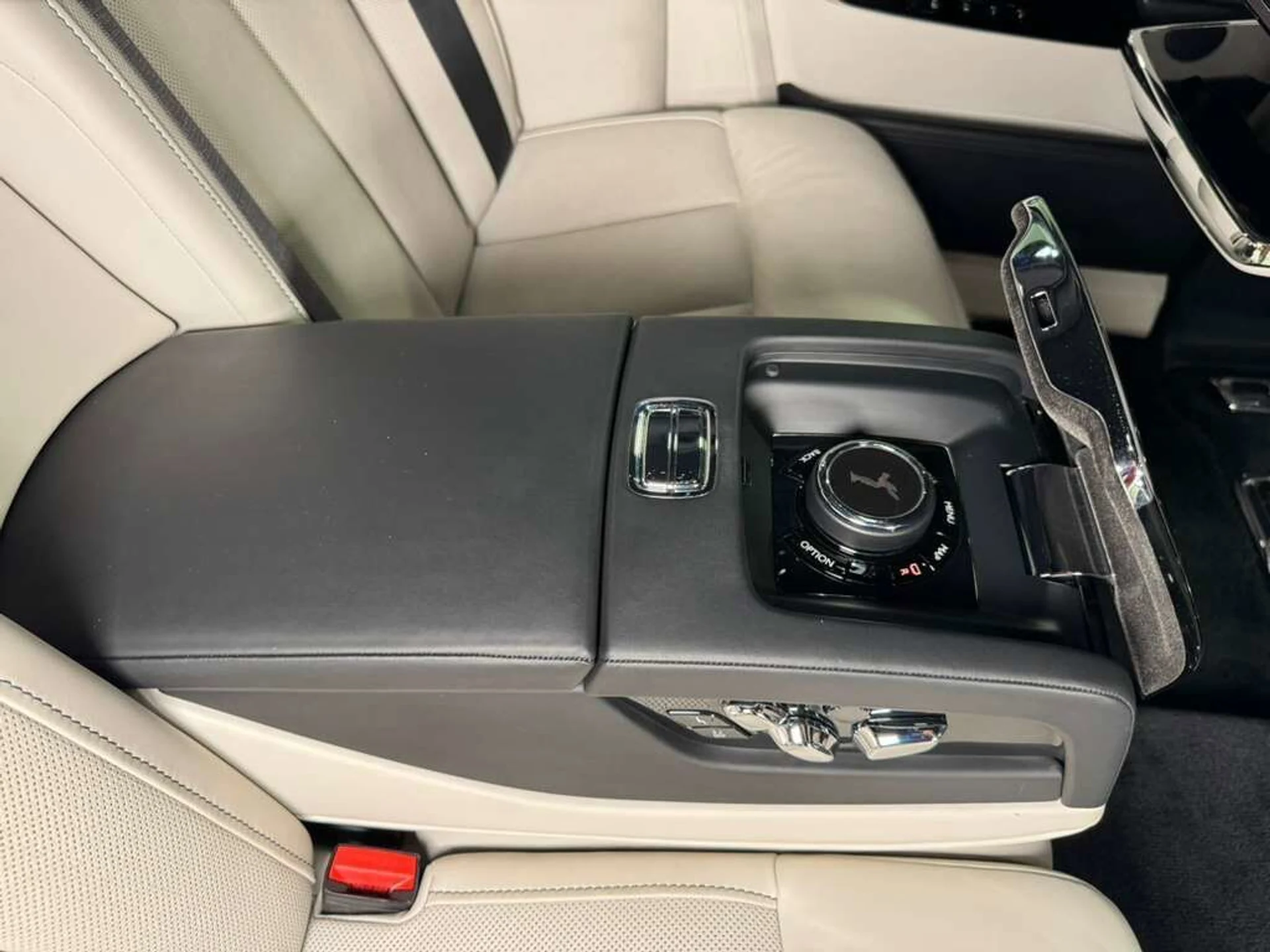 mph013_78404284_edc8a77dde551c3c2ba7f652d5b13076_9dc7149800