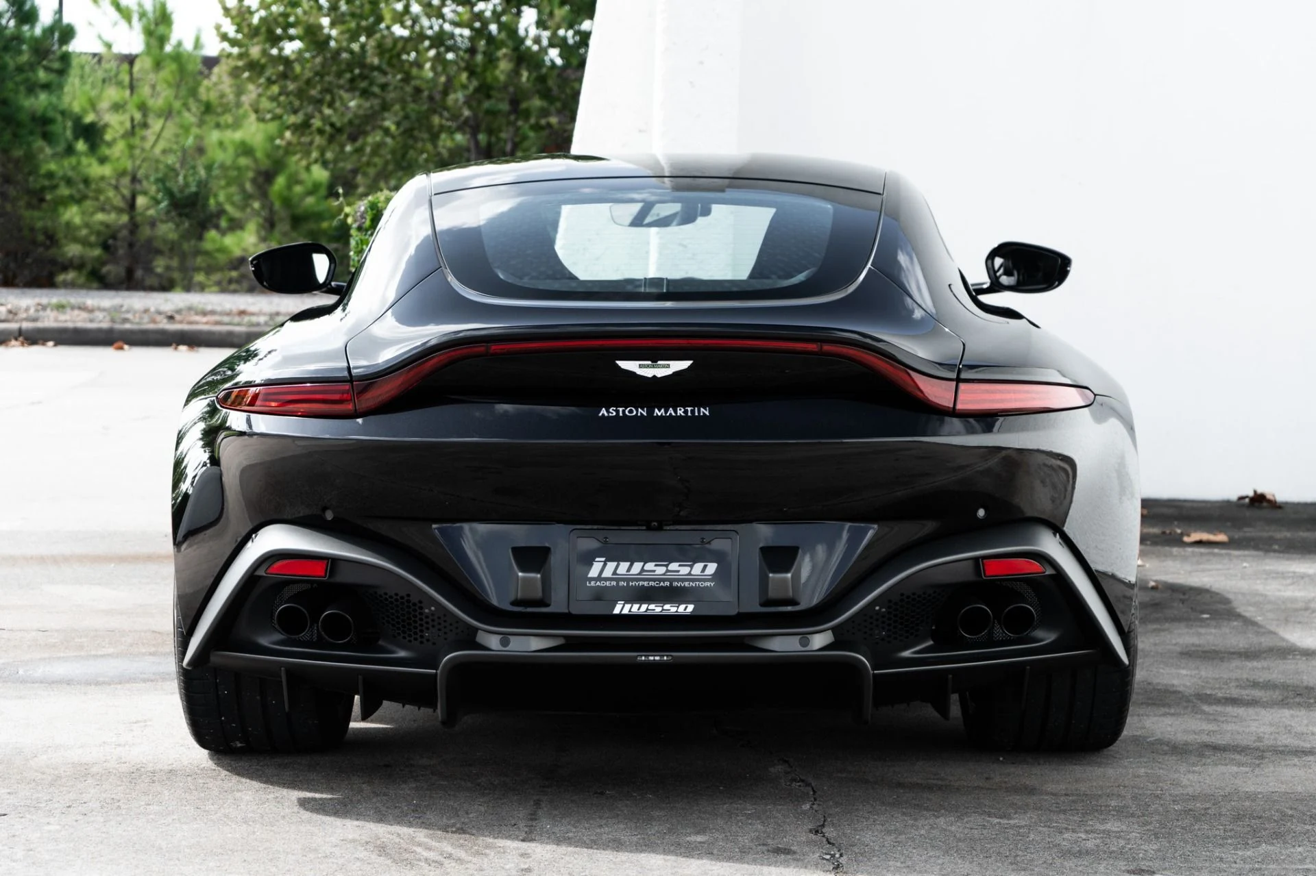 mph013_785209757_Used_2019_Aston_Martin_Vantage_1789496200_34395e5dc4