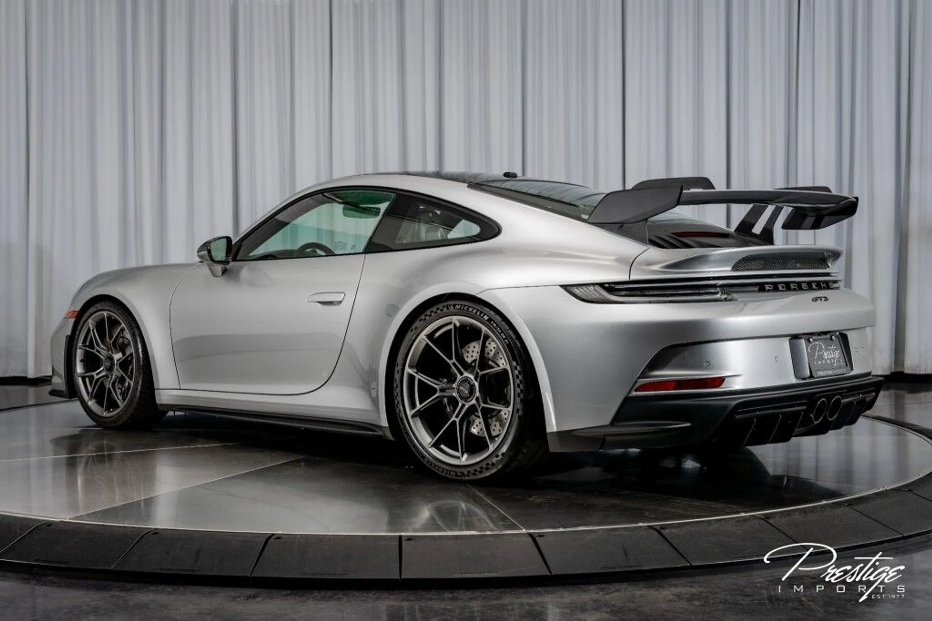 mph013_795264575_4a4e06c2a19f93dab228ba186df6b581_9c8d0a1614