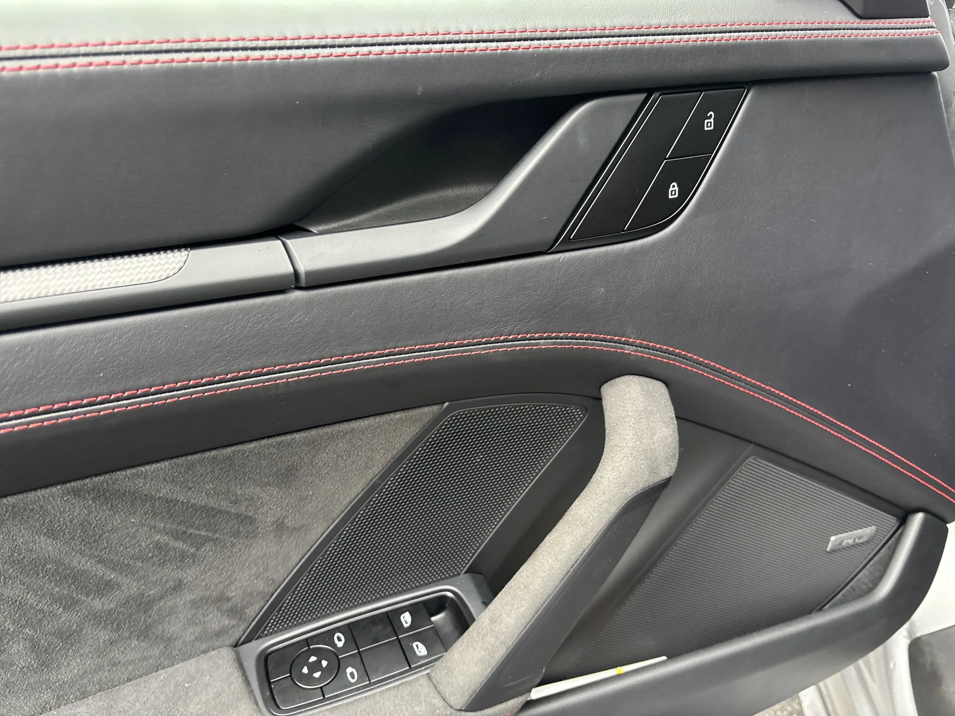 mph013_795469054_f5c8bb5d86f642e8b2d246aafe0b8477_46092010b7