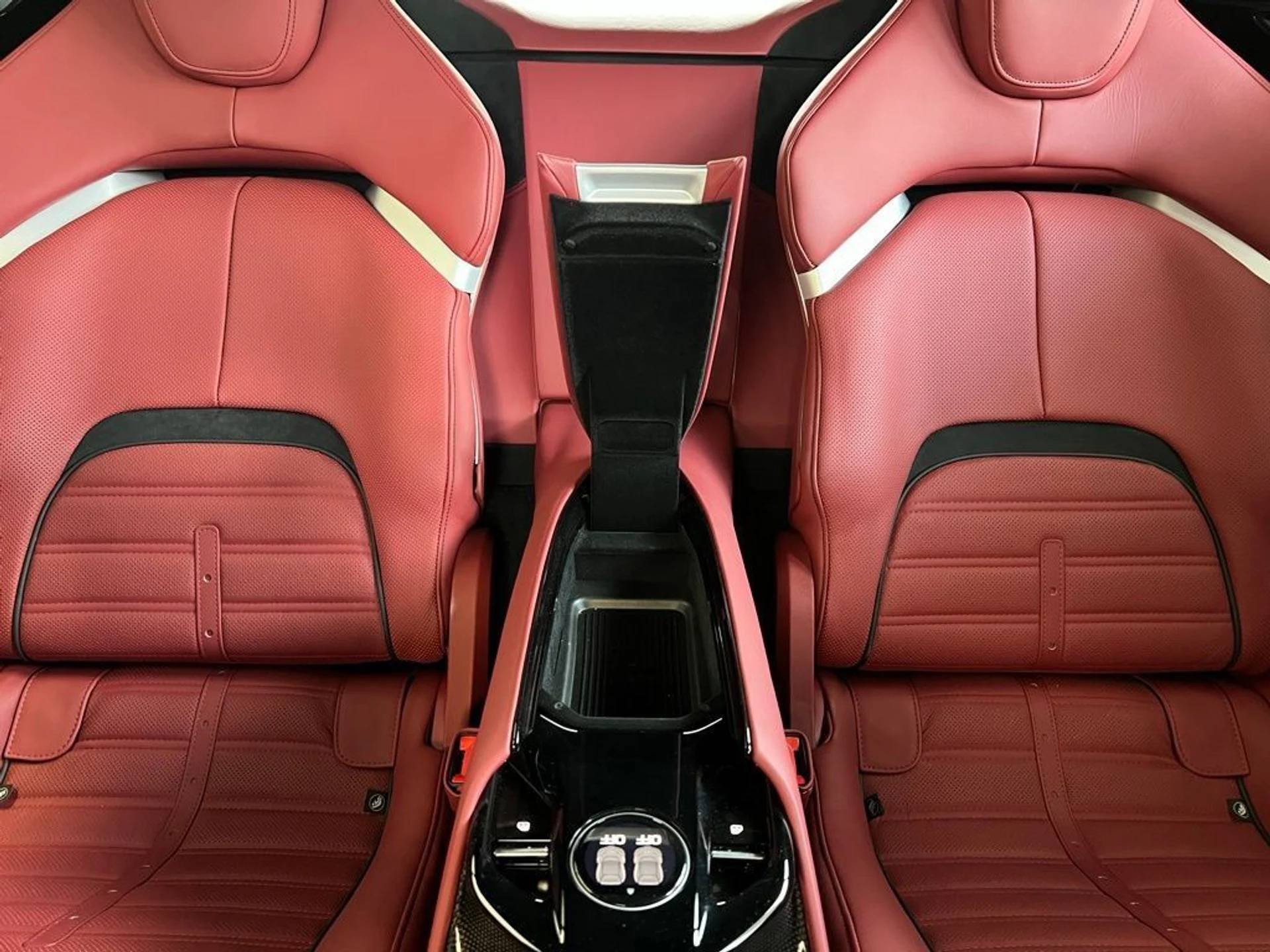 mph013_798343518_2pkwdfd2edvicuaqdf2vyv1lzw91_9153518402