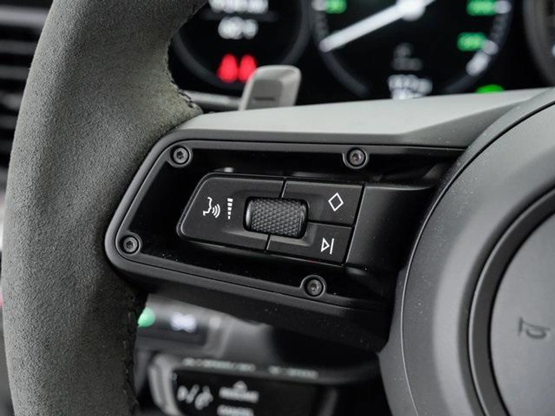 mph013_805808484_p_R_Mz_V7gk_Vf_LD_7cz_Bul0_X4o_M_Cb_Y_642ae614f7