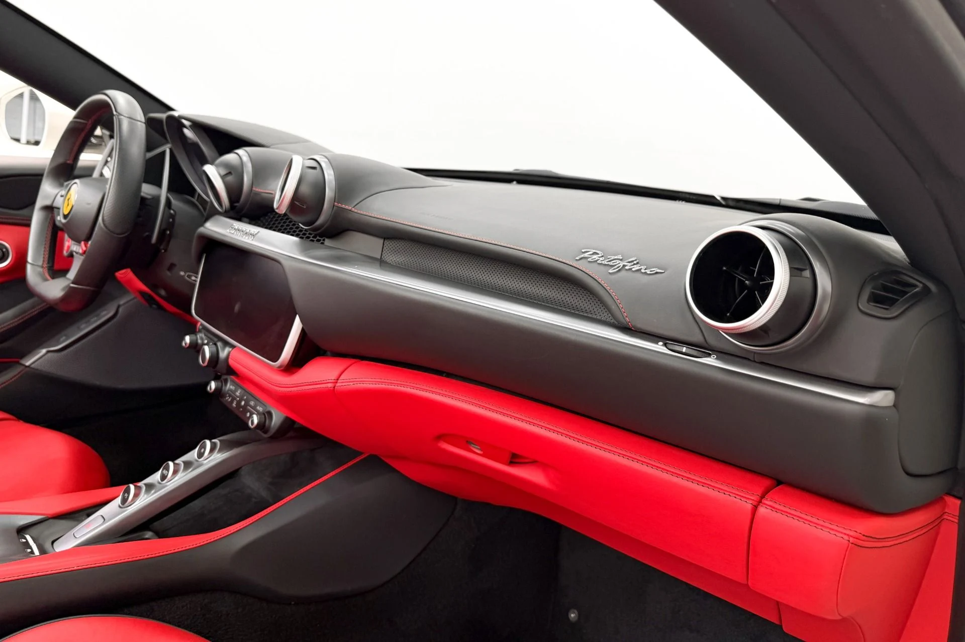 mph013_809447944_Used_2020_Ferrari_Portofino_591_Horsepower_Two_Tone_Interior_1782839445_9ae1462187