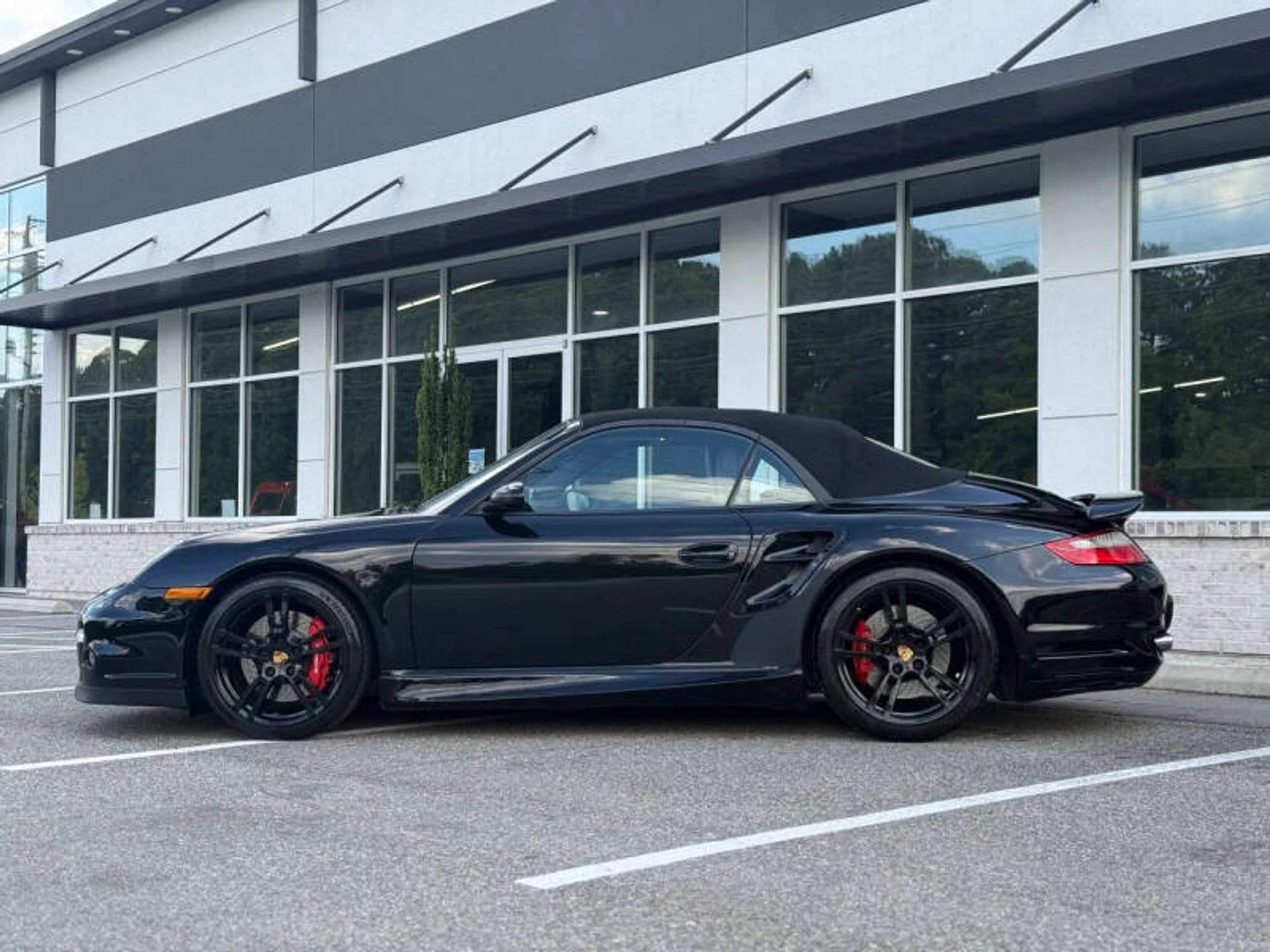 mph013_812081348_2008_porsche_911_turbo_awd_2dr_convertible_26d875c7c3