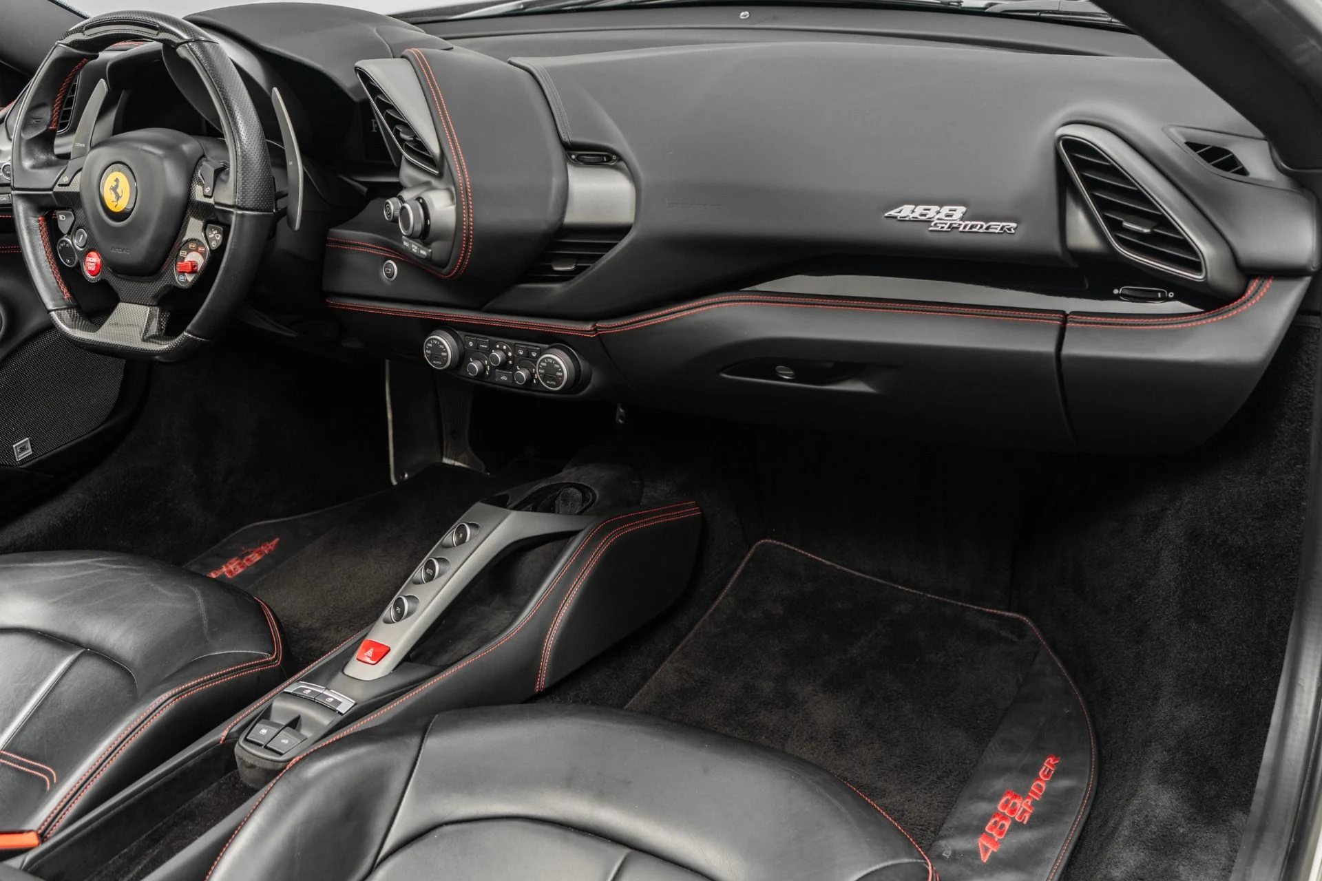 mph013_817902596_Used_2017_Ferrari_488_Spider_1761946233_794fa40064
