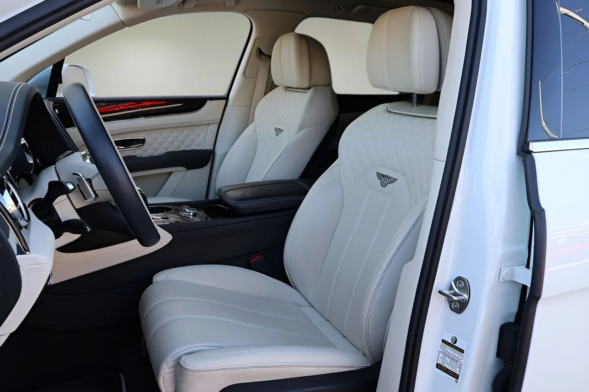 mph013_822674743_14_f0e5820860