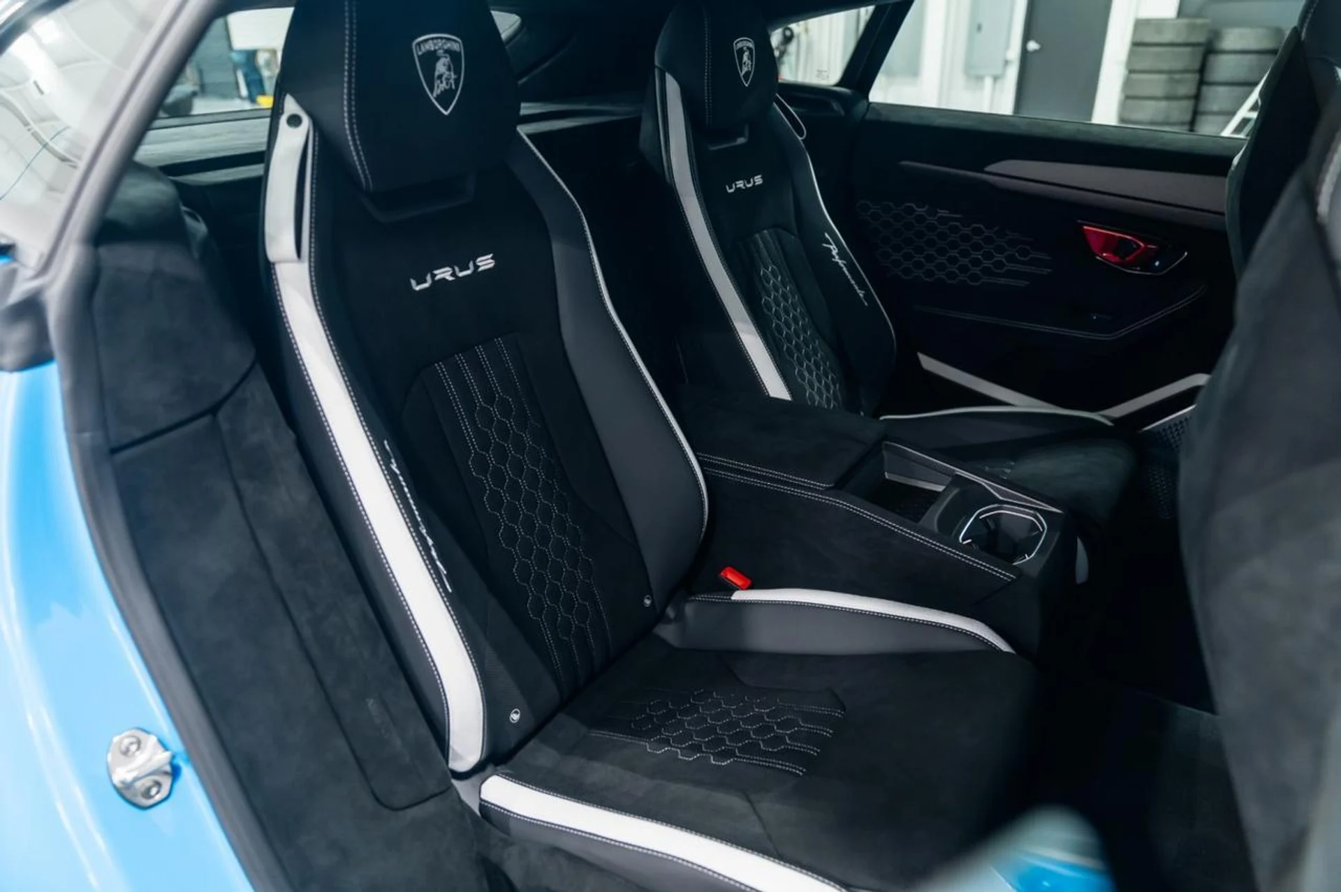 mph013_824768795_79dc240964a0f94a27462b5da0054d8d_178fae123f