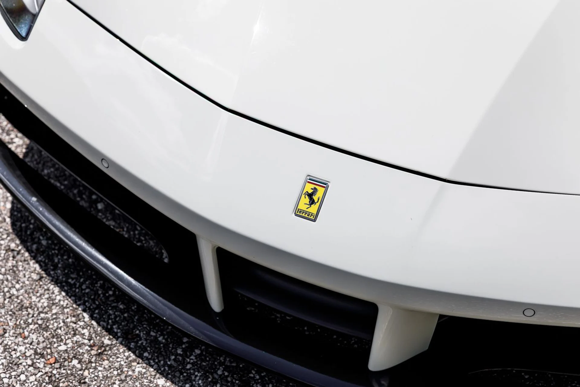 mph013_827289757_Used_2018_Ferrari_488_GTB_a23072367d