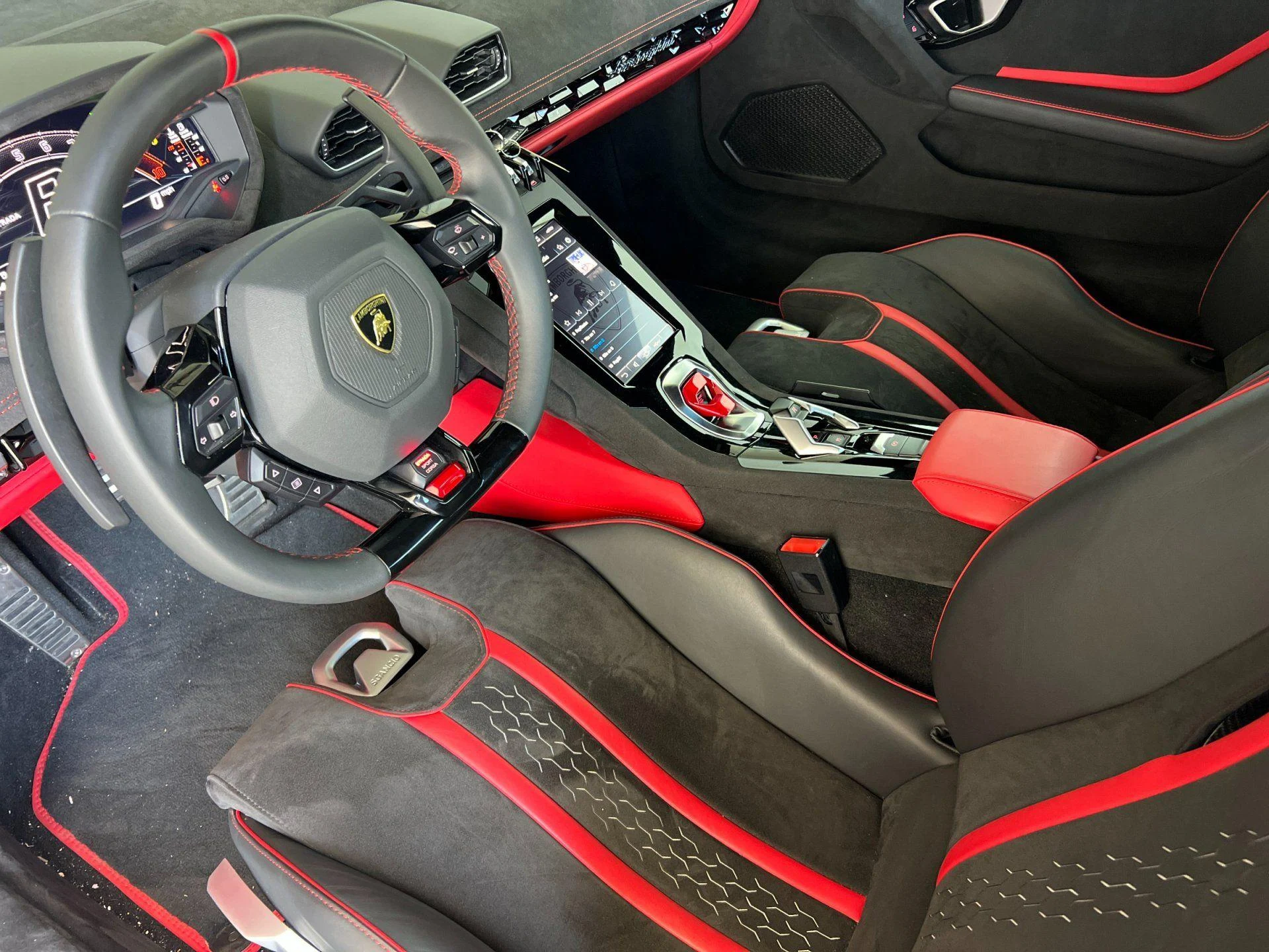 mph013_832678551_Used_2024_Lamborghini_Huracan_Tecnica_1780130783_da7183487f