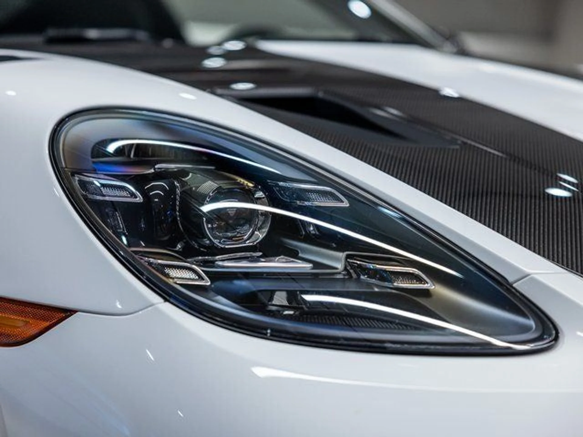 mph013_840378477_14_b318a0ef85