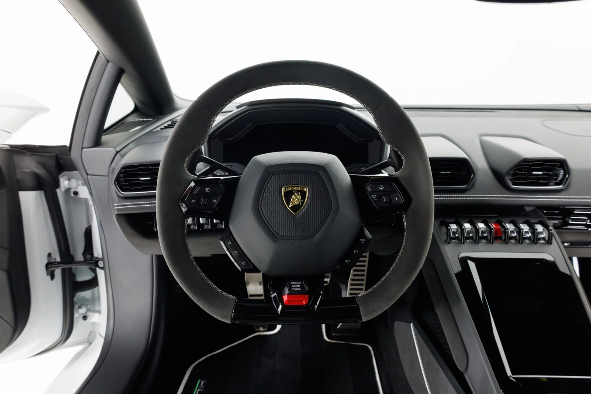 mph013_843456867_Used_2020_Lamborghini_Huracan_LP_640_4_EVO_1779139549_d865c8e541