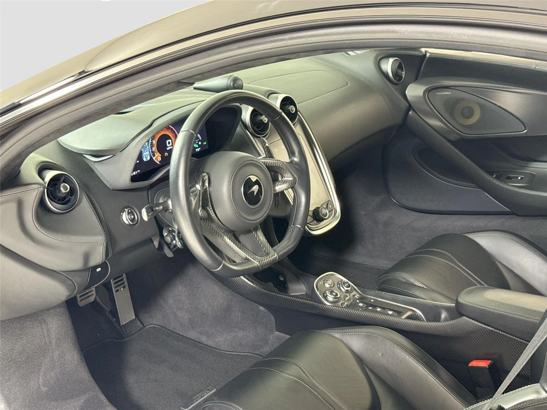 mph013_844724885_d03c3cedcc3dac86542fc27b5f203f19_5f404dc8b7