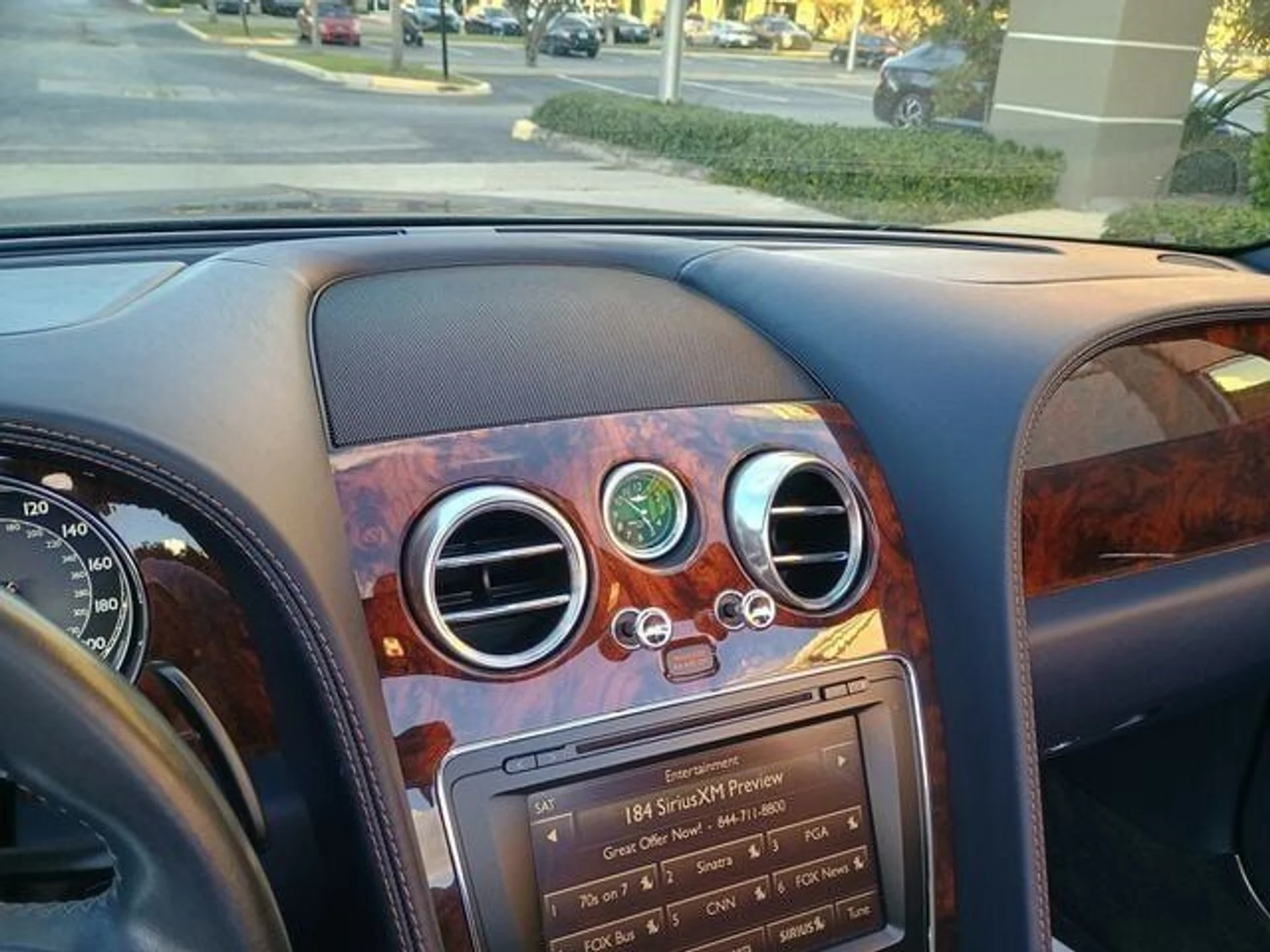 mph013_848056366_517051982c_640_24b60e6e8d