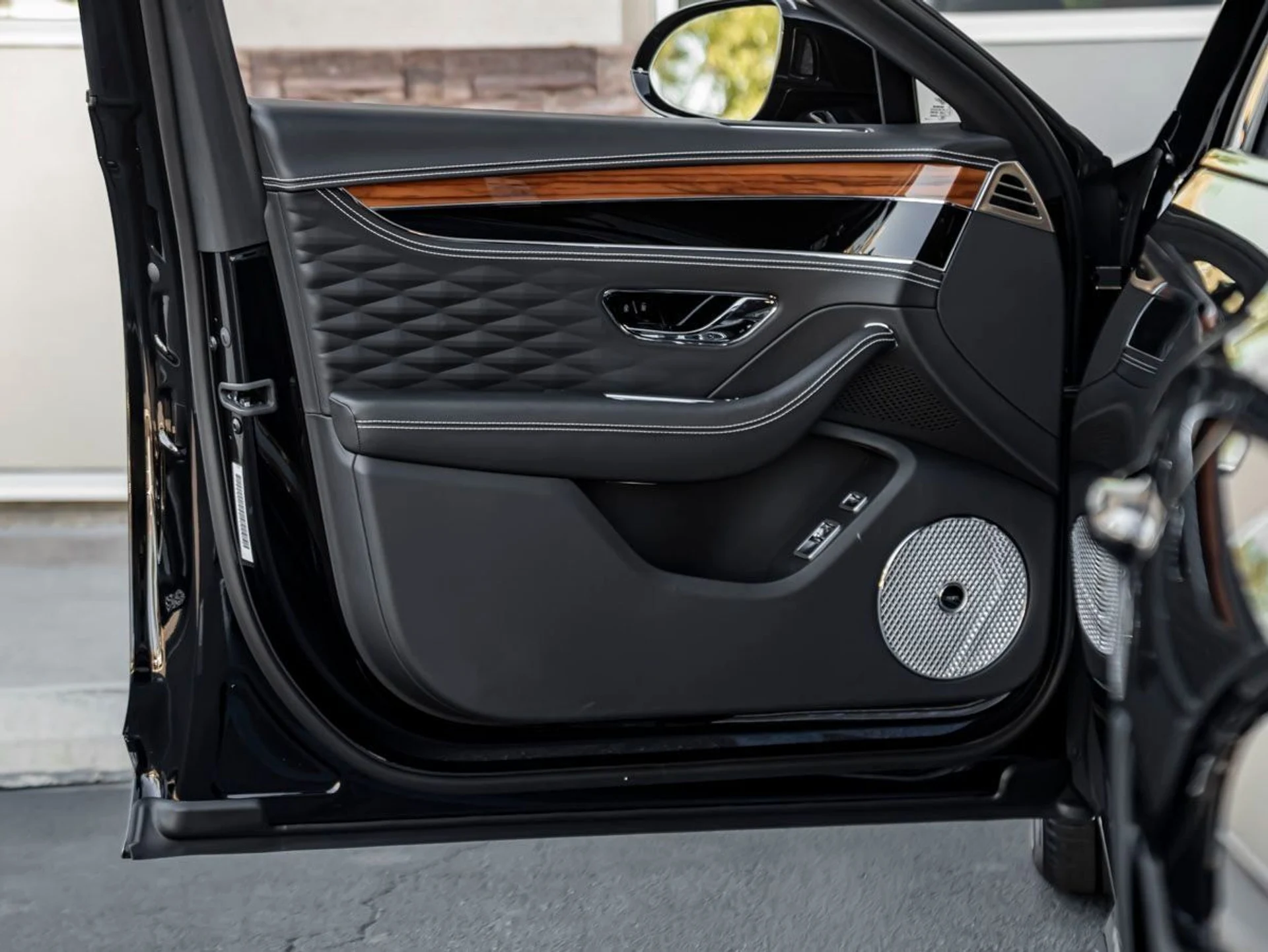 mph013_865508521_14_d6e05bb155