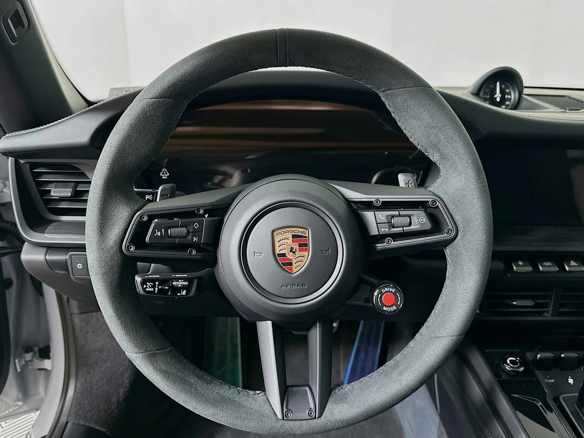 mph013_867182990_a0ca6c97a4226ce08e4e45a564850b19_d362c16ced