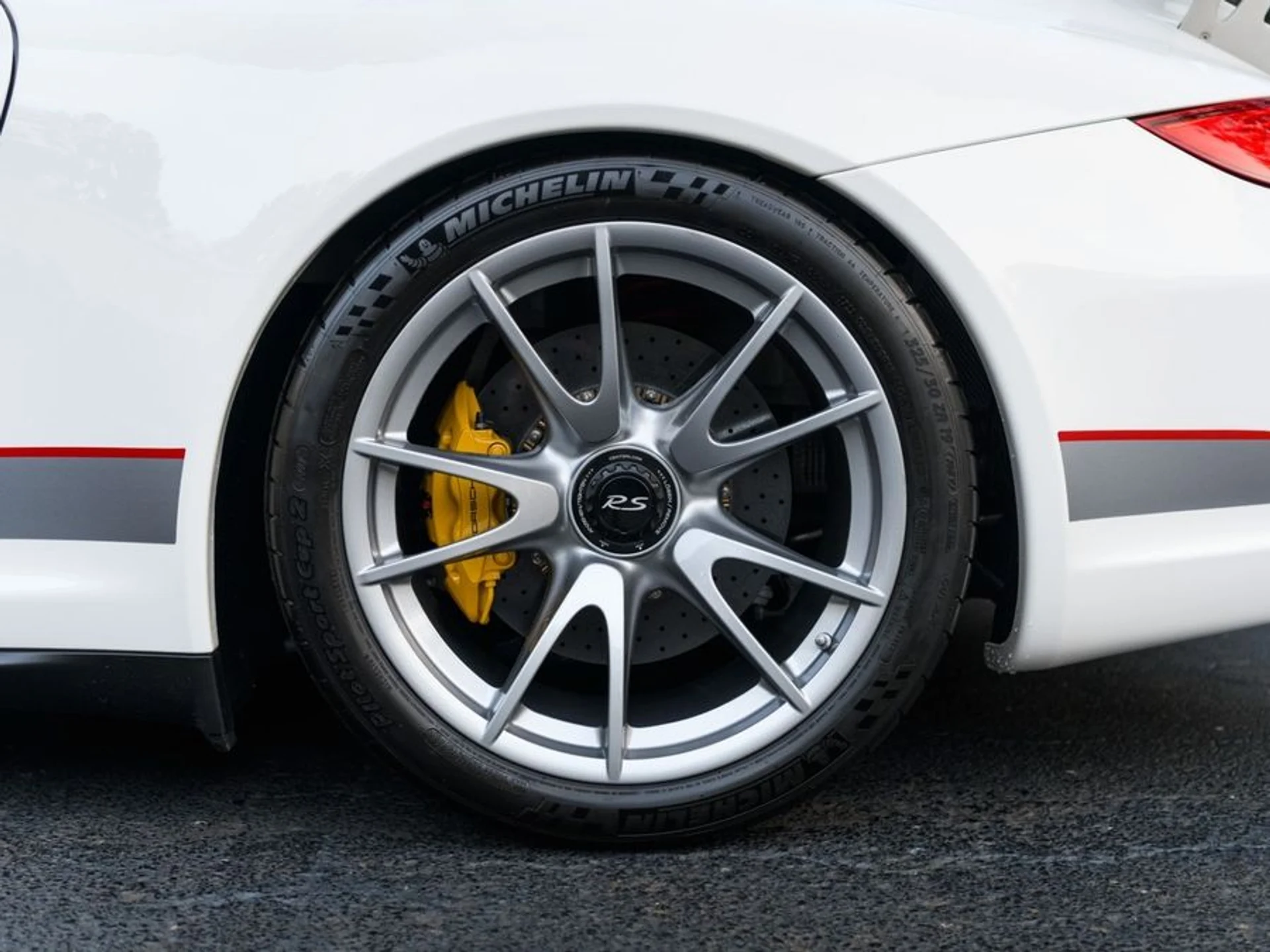 mph013_869869294_6a4c5795_6a24_45de_82f2_2c6957999a2c_3add7fec0f