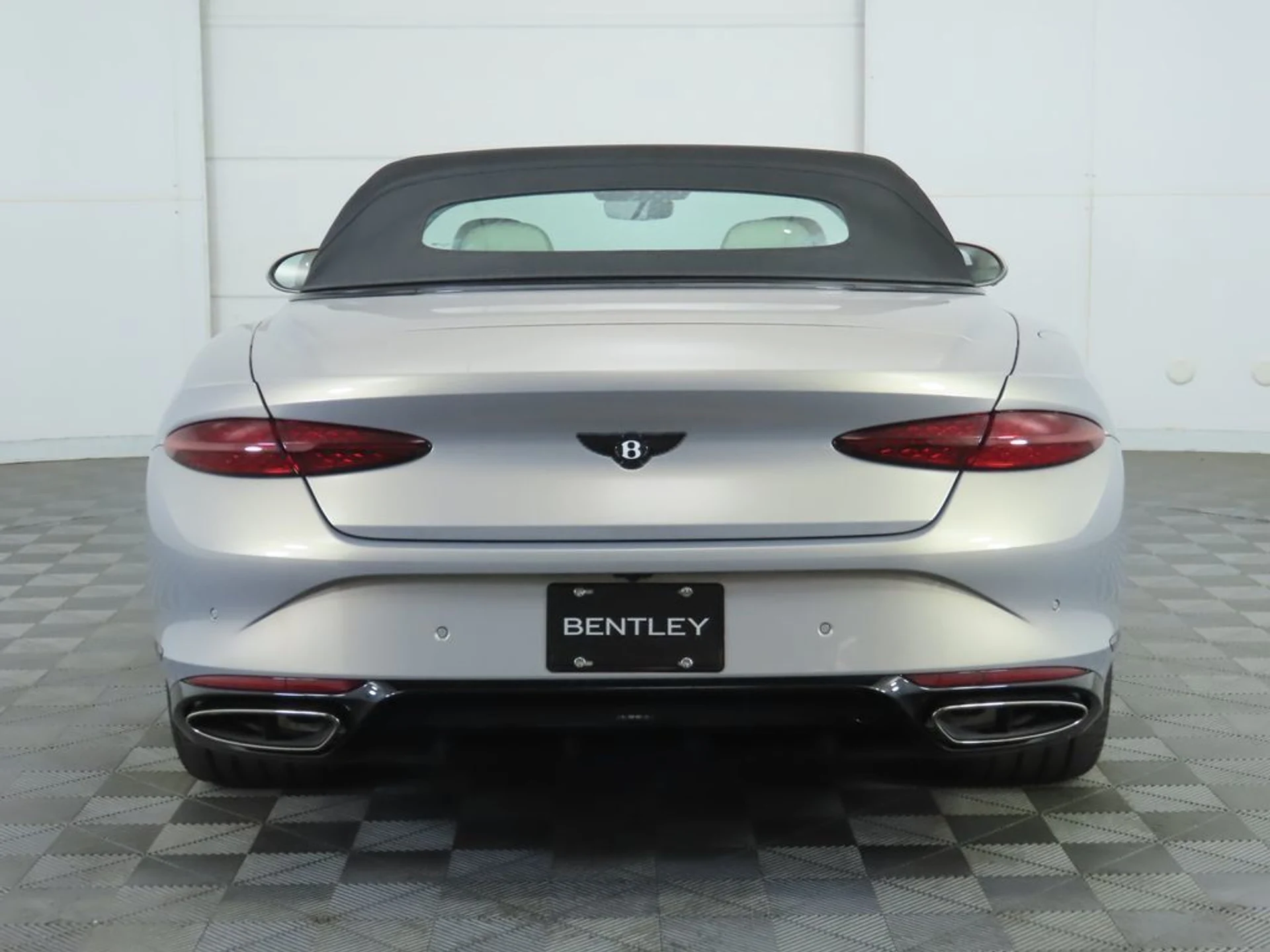 mph013_870775631_new_2025_bentley_continental_gtblackeditionconvertible_8119_22910189_14_1024_b370d14e25