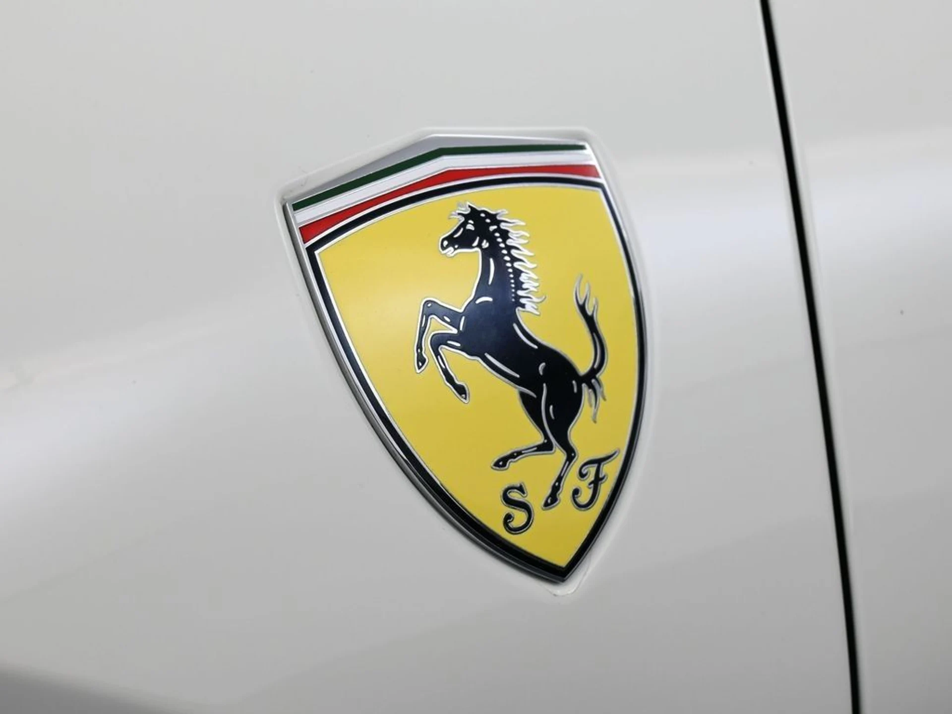 mph013_871291853_72d5c2376f91587964a8a8122768c818_5470932441