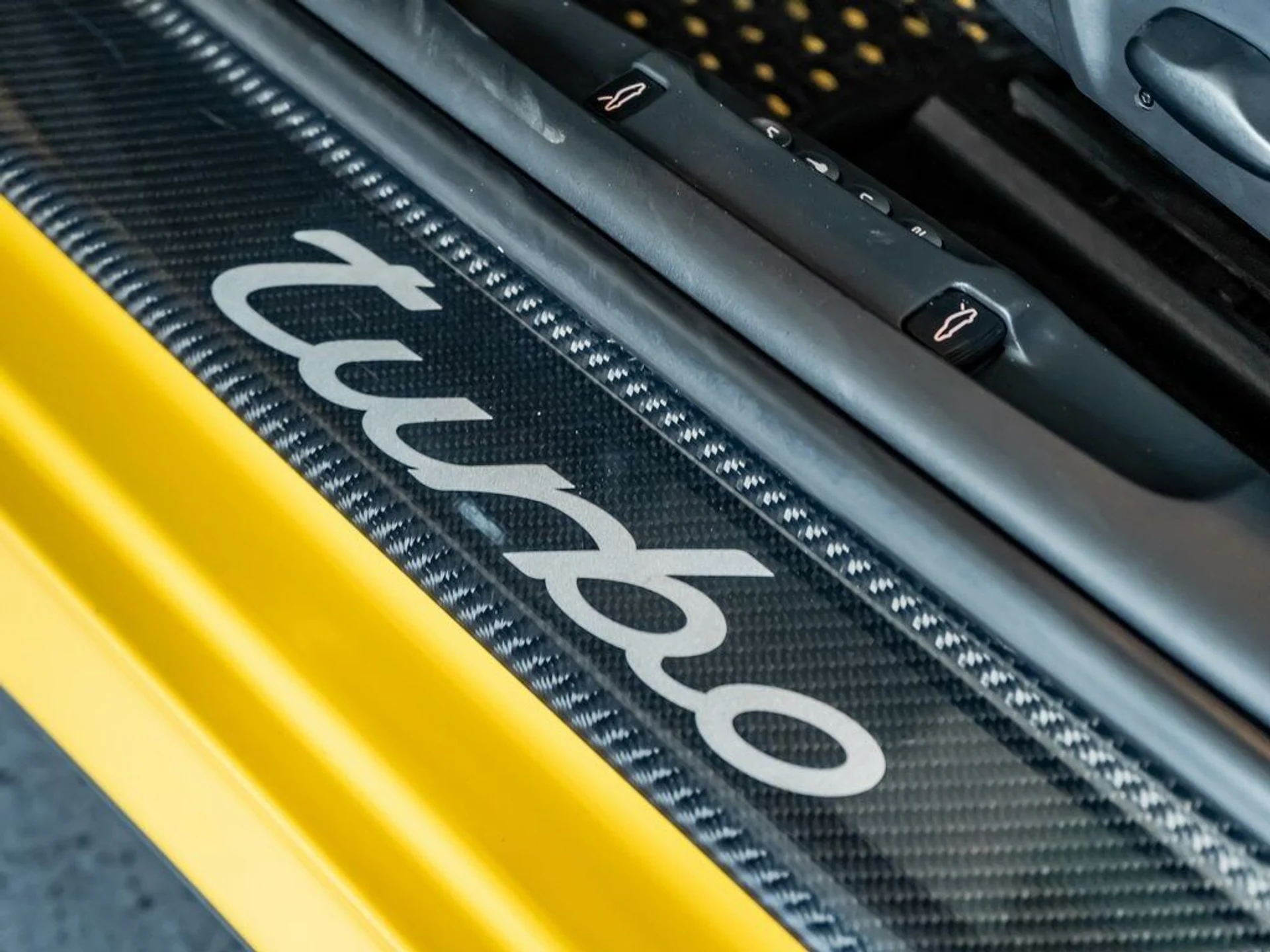 mph013_8752255_4c586231a9197ccab9adbdf3be7347f0_70f8d4af55