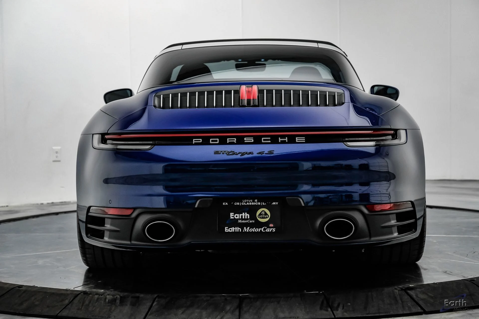 mph013_875362727_dcd995efe1f2f739fffb29fa9775794ex_917e11f473