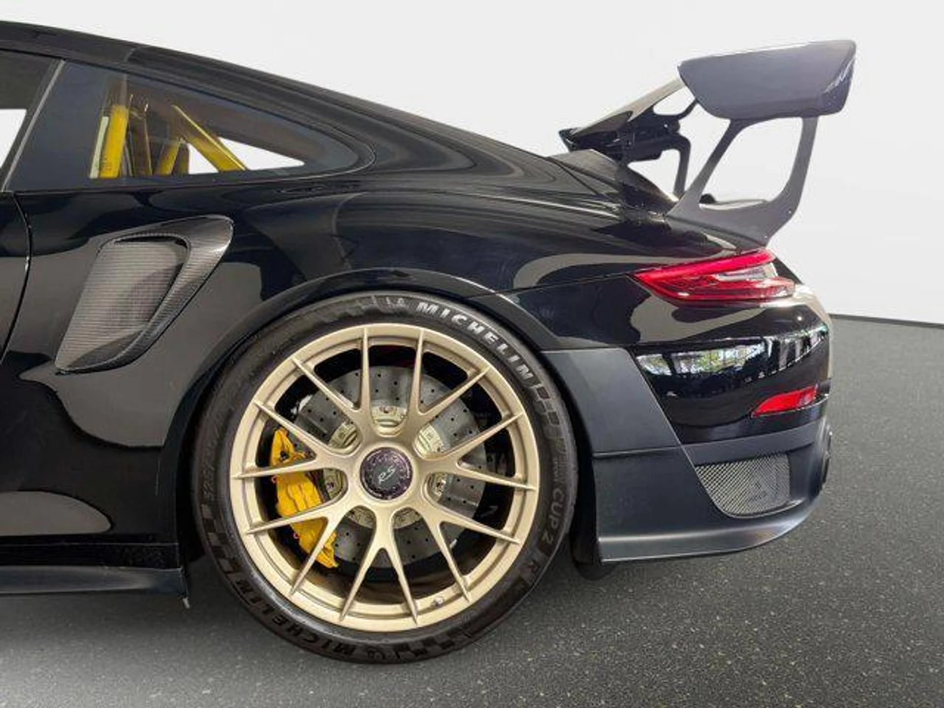 mph013_87684569_m2g_ZO_2_MT_5_ORDME_Lpi_Bc_Lqdzp_fs_9c903d782b