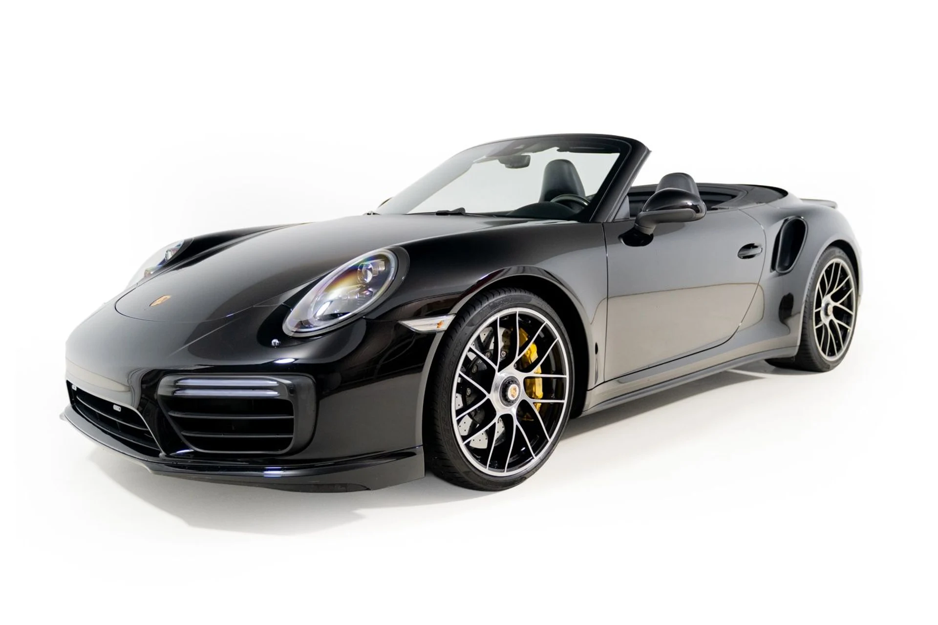 mph013_879495247_515cc75a40fa414a810bef5e69137894_12c2de1850