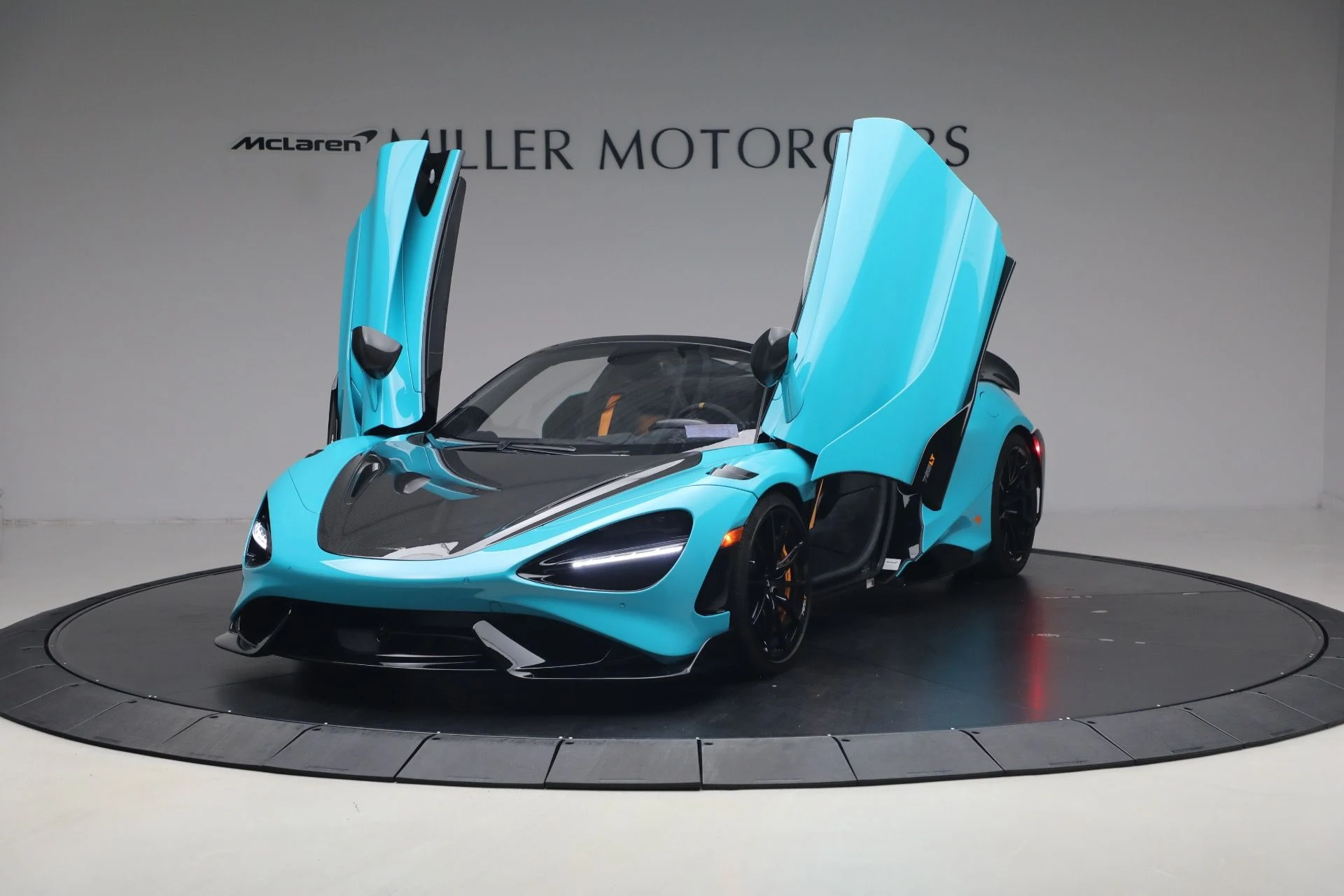 mph013_881725656_Used_2022_Mc_Laren_765_LT_Spider_c2c6b38574