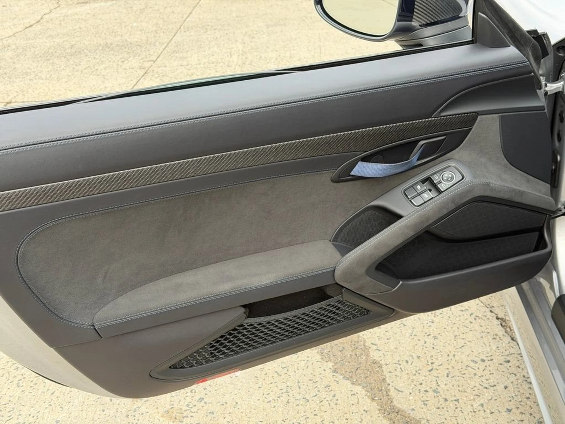 mph013_883684193_59c1e46daa864ddfa894341ac0b5db38_dbbe2b5814