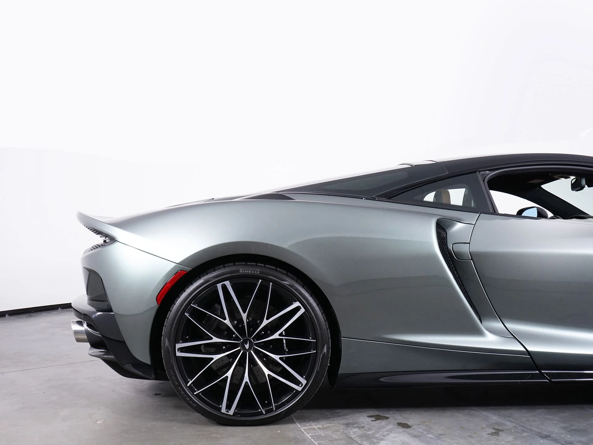 mph013_884920002_364e9fe201cc2f1b19d09a7e1fde3f69x_484846f8ed