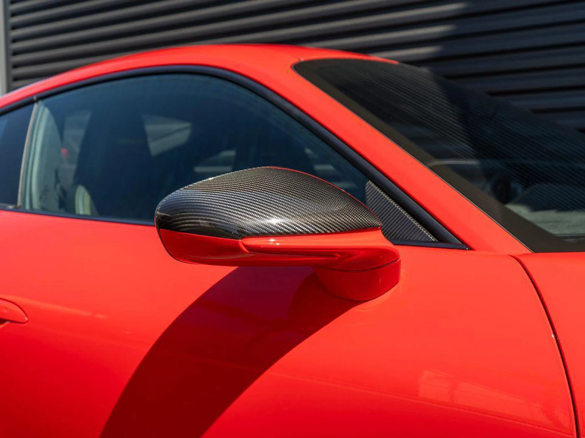 mph013_887397945_h3_F_Fl_V_Dc_Ylm_Uq_CJN_Nt_AW_9tvsg_6a1c768fd5