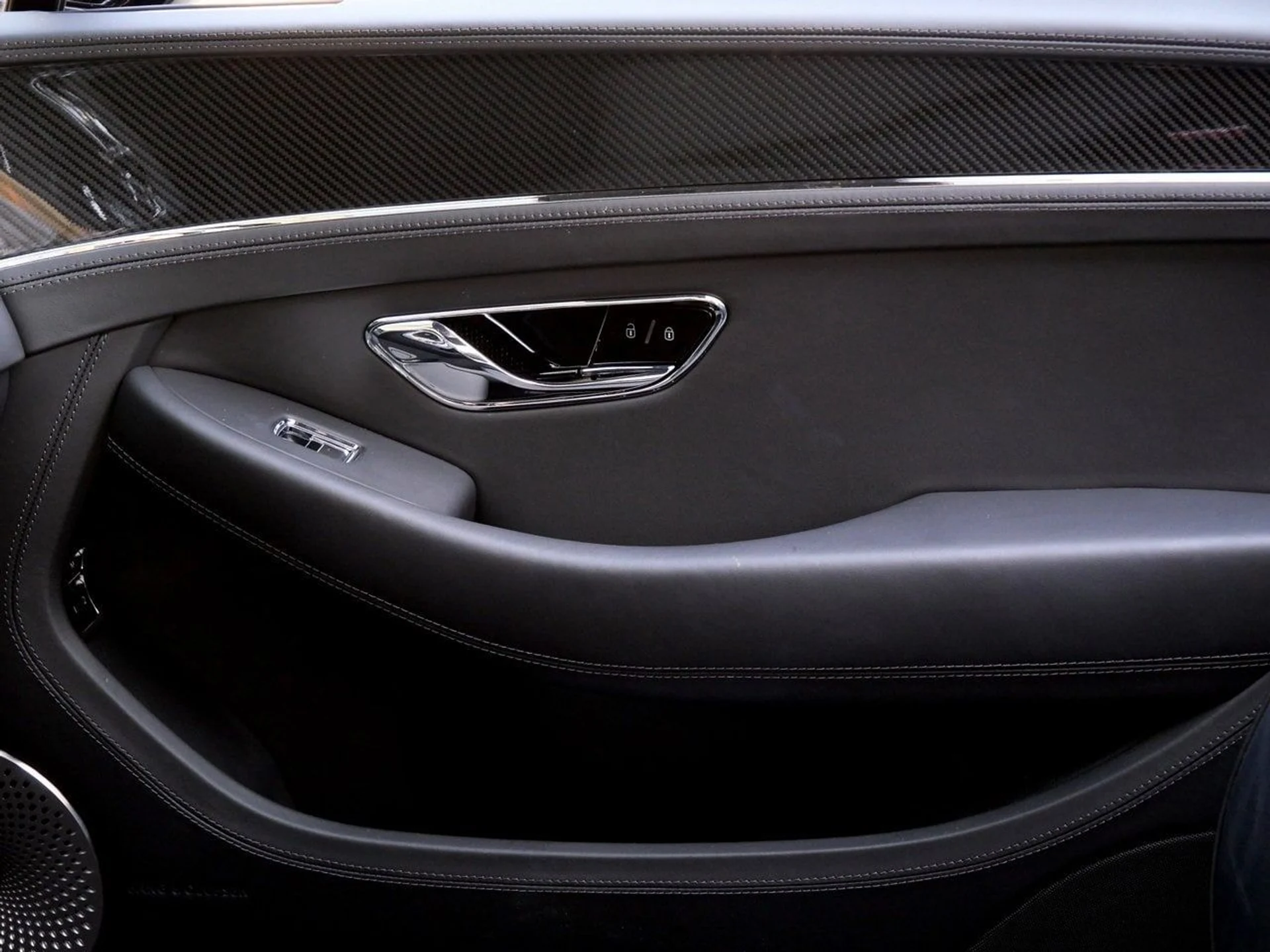 mph013_889543250_ba5f37ed4e734eca38d843379e21ddddx_f13c97caff