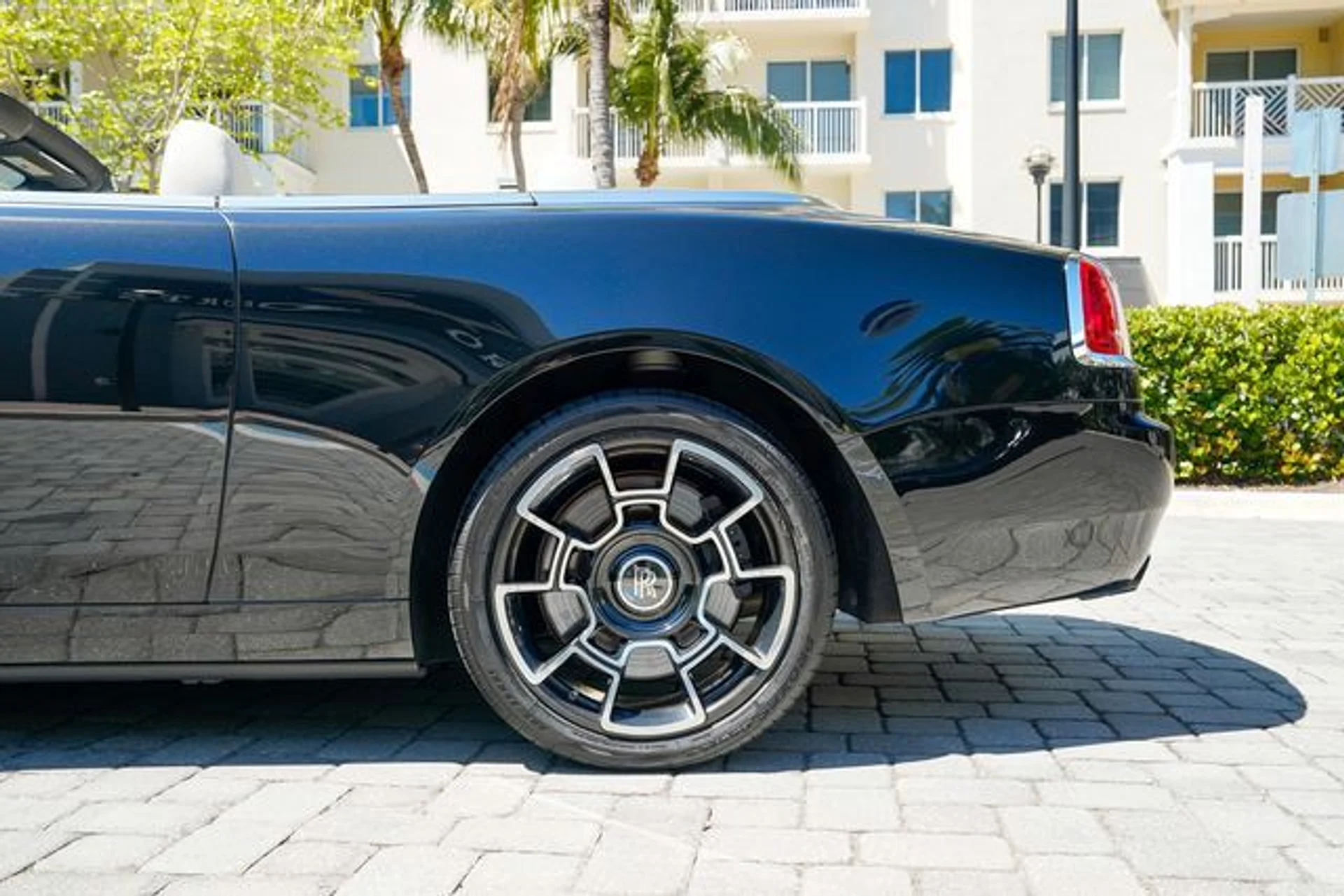 mph013_894501037_23014492_14_e31ba6edb7