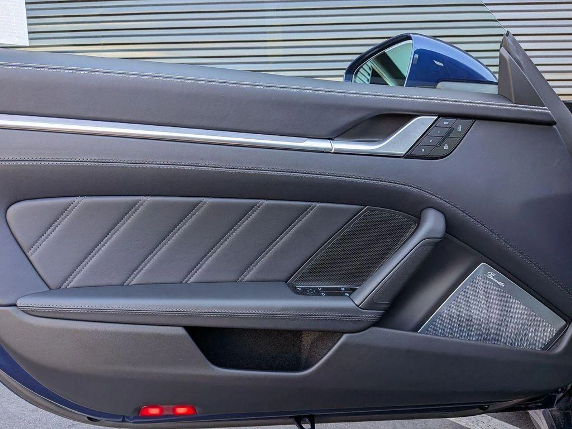 mph013_896687119_Wo_J1_ds_Rzj_HI_Ll_IS_Ho3qtv_Nq1_A_85976be0bd