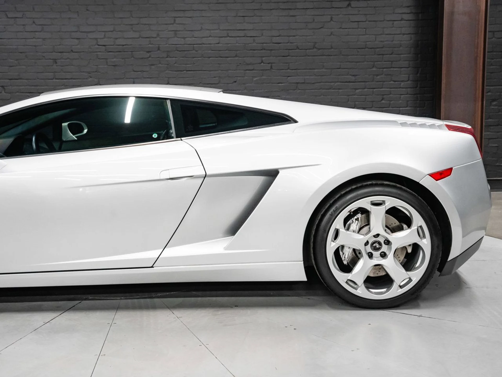 mph013_897352419_lamborghini_gallardo_2004_c711c3763c