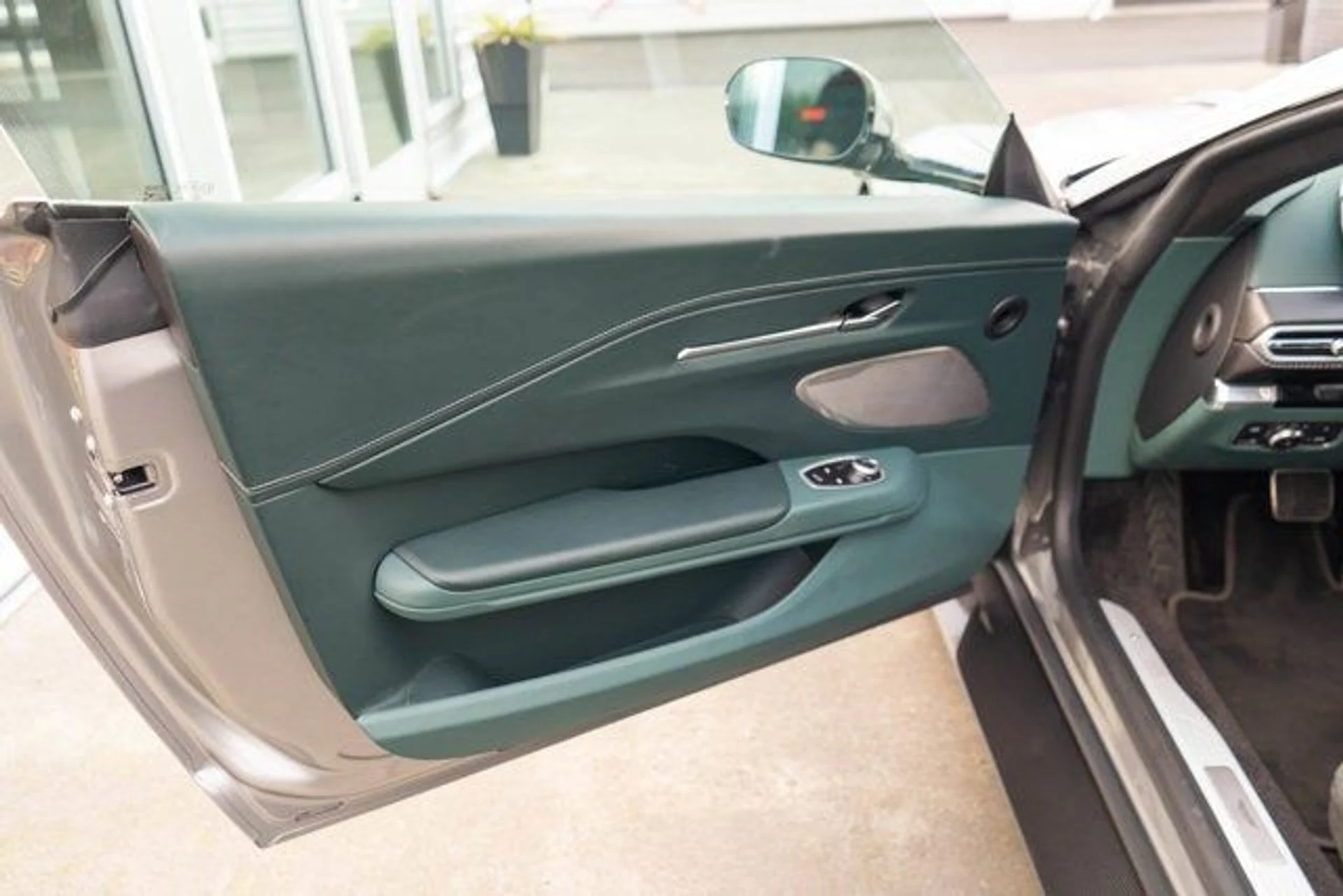 mph013_898446475_14_6132810554