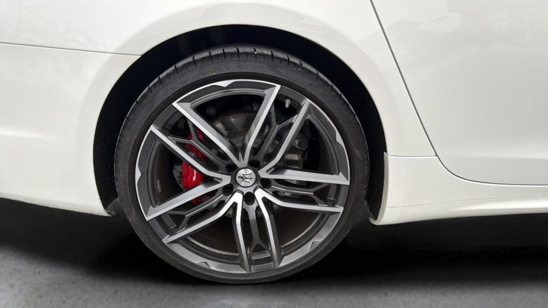 mph013_904492400_a66fc0db30224856bd24b71fa430f65a_53bc751819