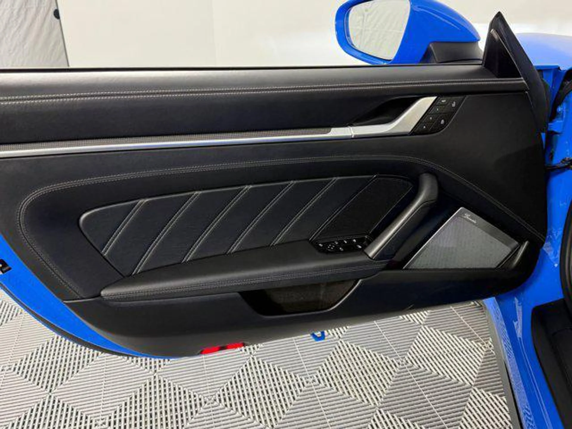 mph013_907350293_vf_WYG_0_Vrk_A90a_Pv_Ttgm5r_W2_FSPM_cf668a3053