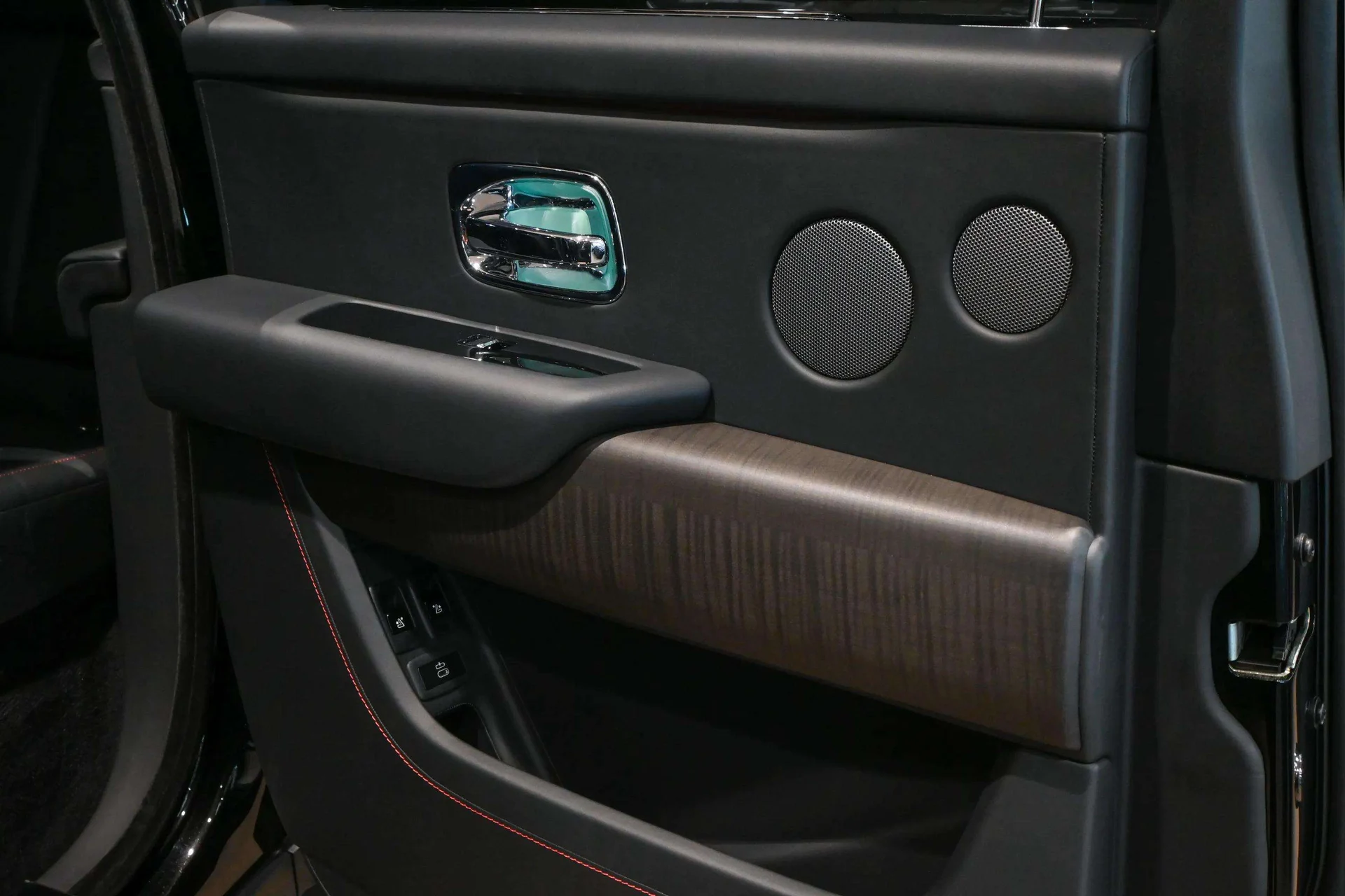 mph013_908064815_3055b11a_5d96_40b4_9ce0_e80ba54d5f7f_38c875271c