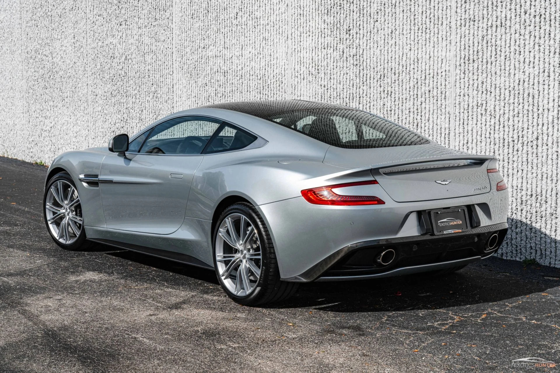 mph013_908776607_Used_2014_Aston_Martin_Vanquish_Iconic_Skyfall_Silver_w_One77_Steering_Wheel_Carbon_Roof_1721934406_935978bc2b