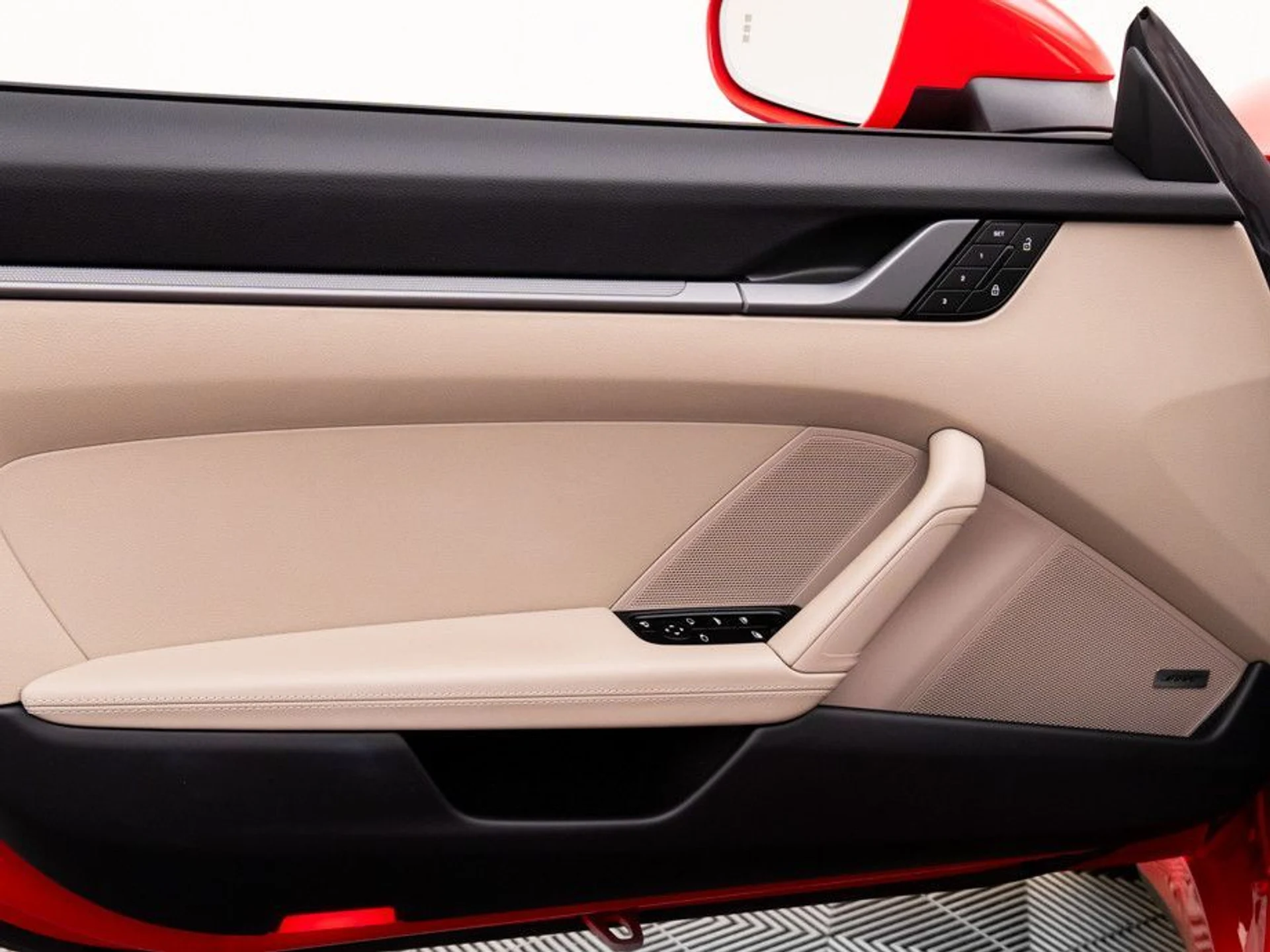 mph013_909589298_b56f8e2f7d5ea1e7a8d12019a604ecb4x_18cf863a12