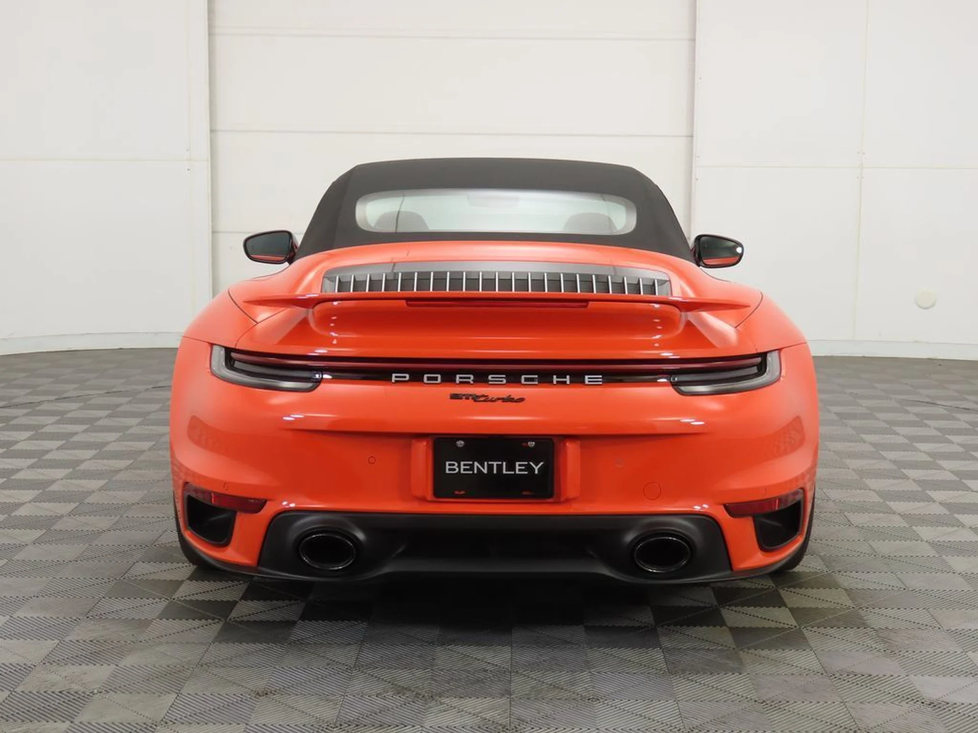 mph013_909931811_used_2022_porsche_911_turbocabriolet_8119_22928338_14_1024_d19e39276f