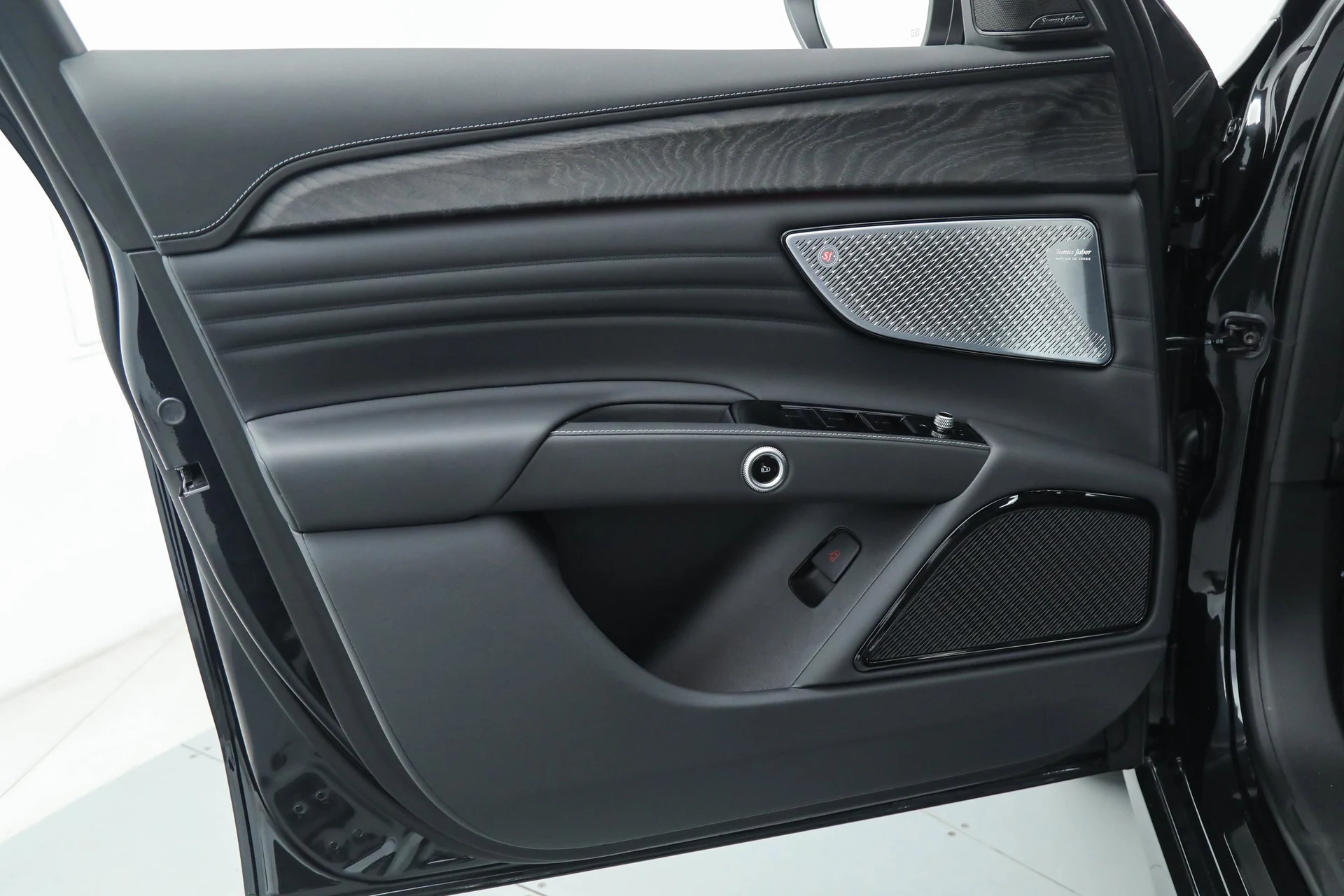 mph013_912970387_94f0335bae34dbc4ec99c90460200988_687c45acea