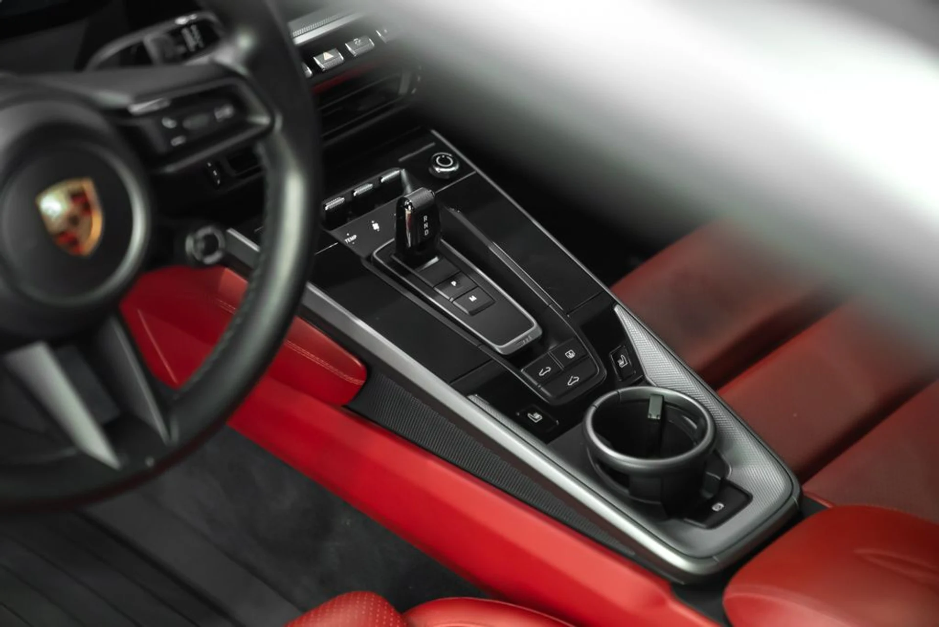 mph013_913086470_porsche_911_2020_jpg_v_1781715934_e4641a01cf