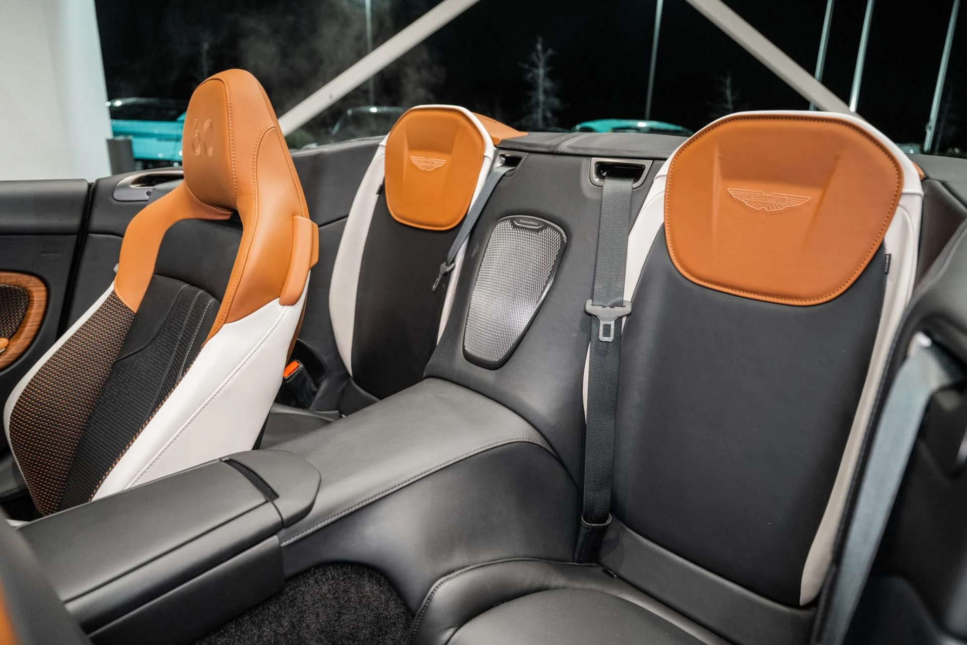 mph013_913158826_New_2026_Aston_Martin_DB_12_Volante_1772211091_9a04cc413e