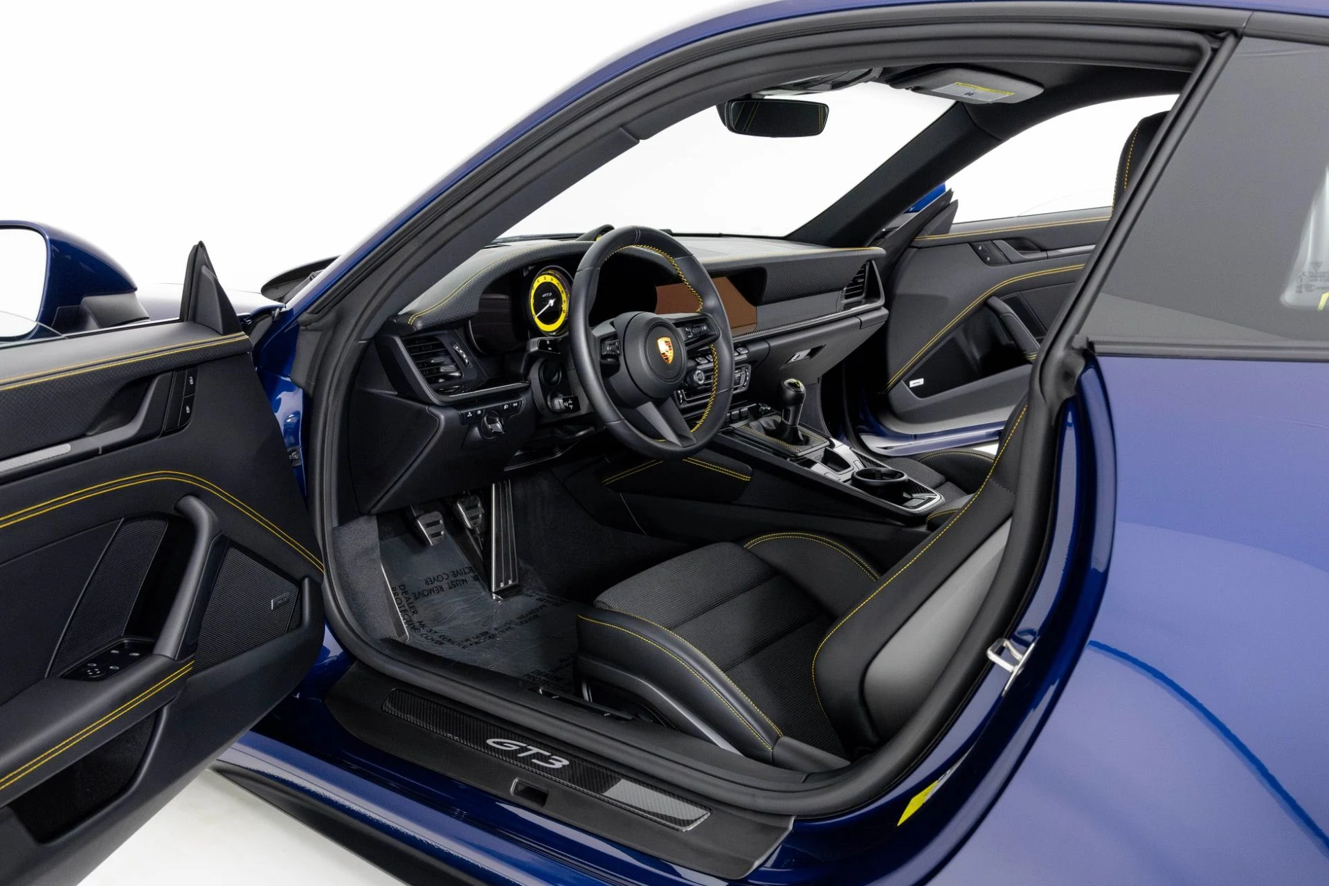 mph013_913962802_Used_2022_Porsche_911_GT_3_Touring_1764706392_d4c60b47c8